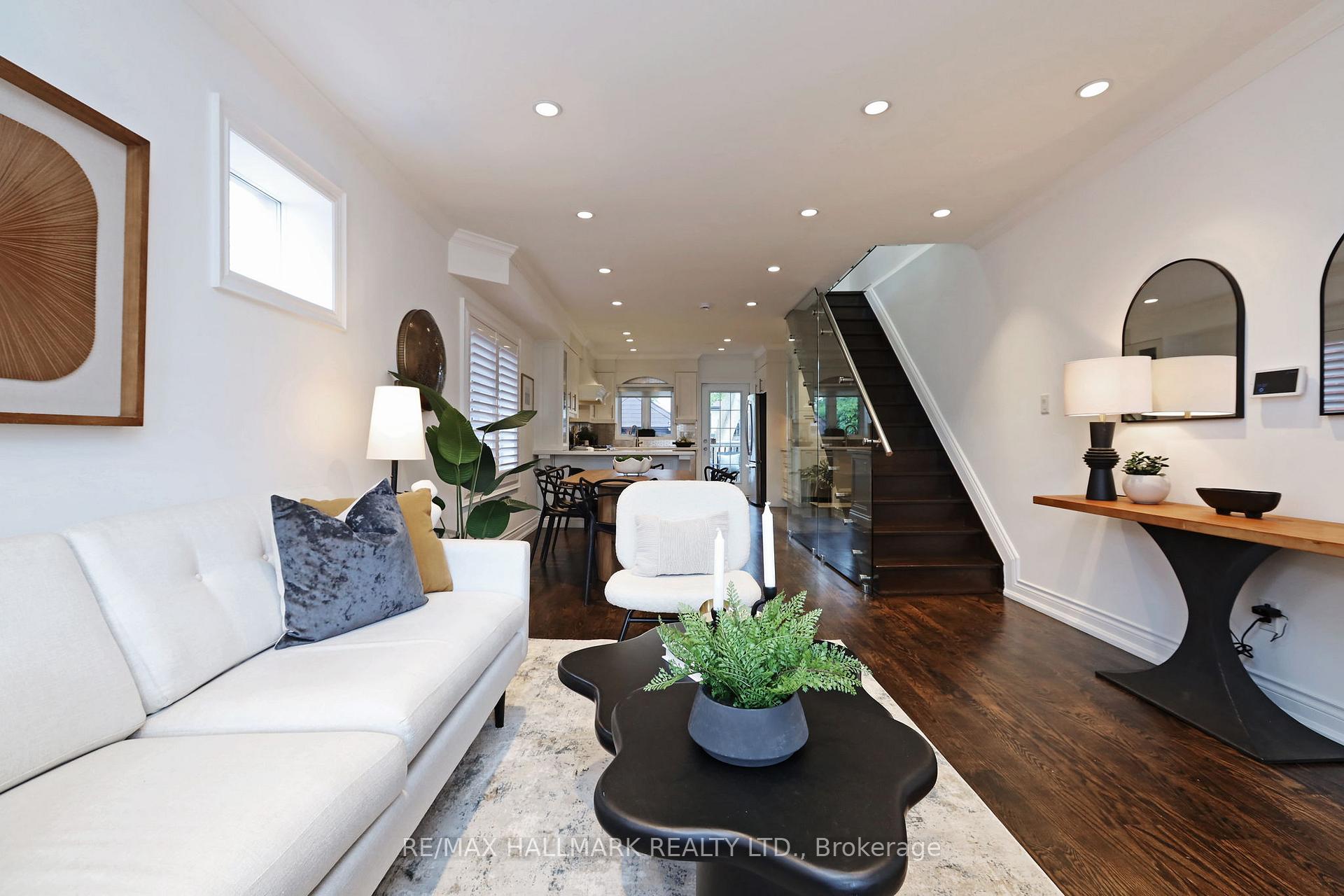 Photo 7 of 242 Springdale Boulevard, Toronto, Danforth Village-East York — HOMEH