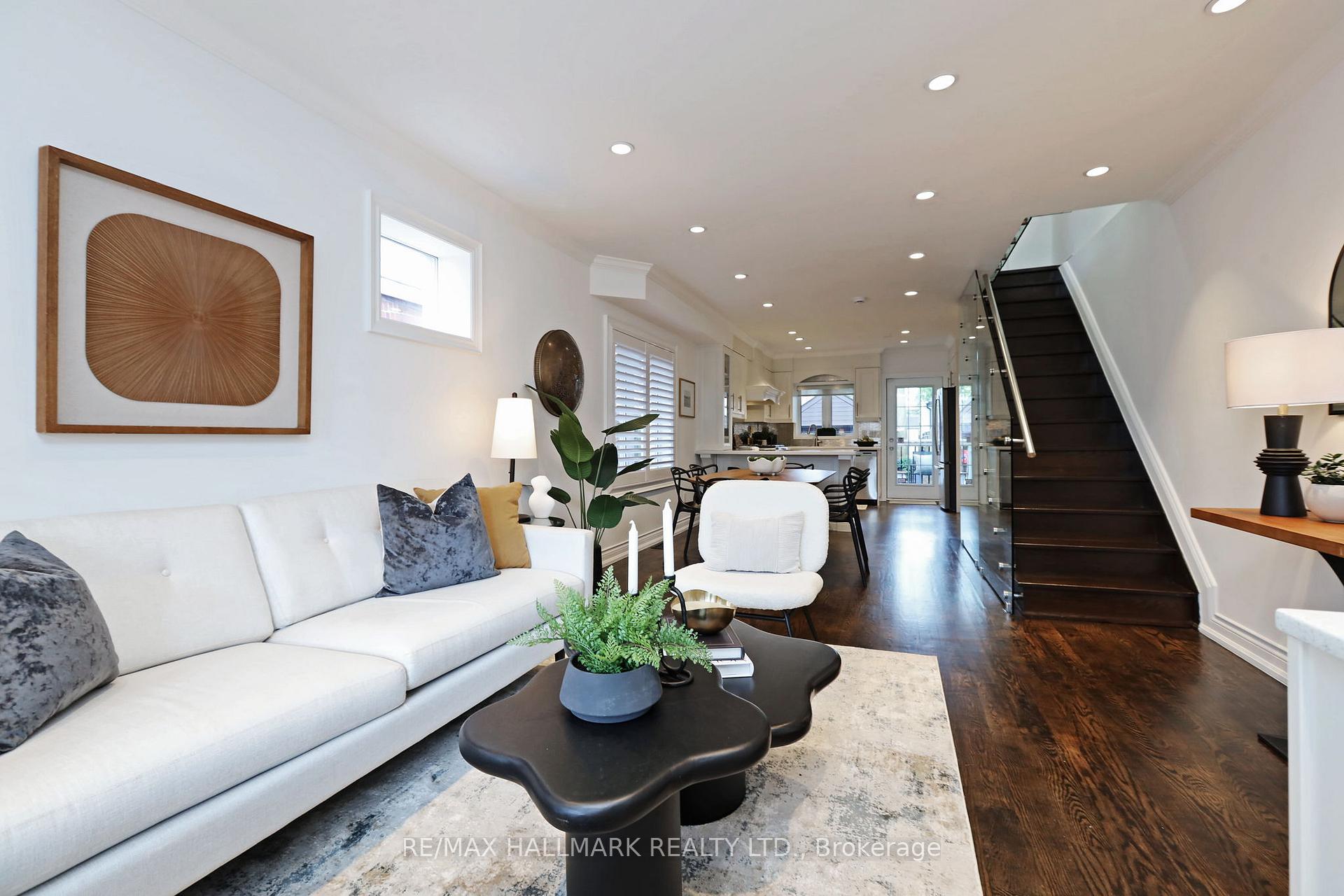 Photo 8 of 242 Springdale Boulevard, Toronto, Danforth Village-East York — HOMEH