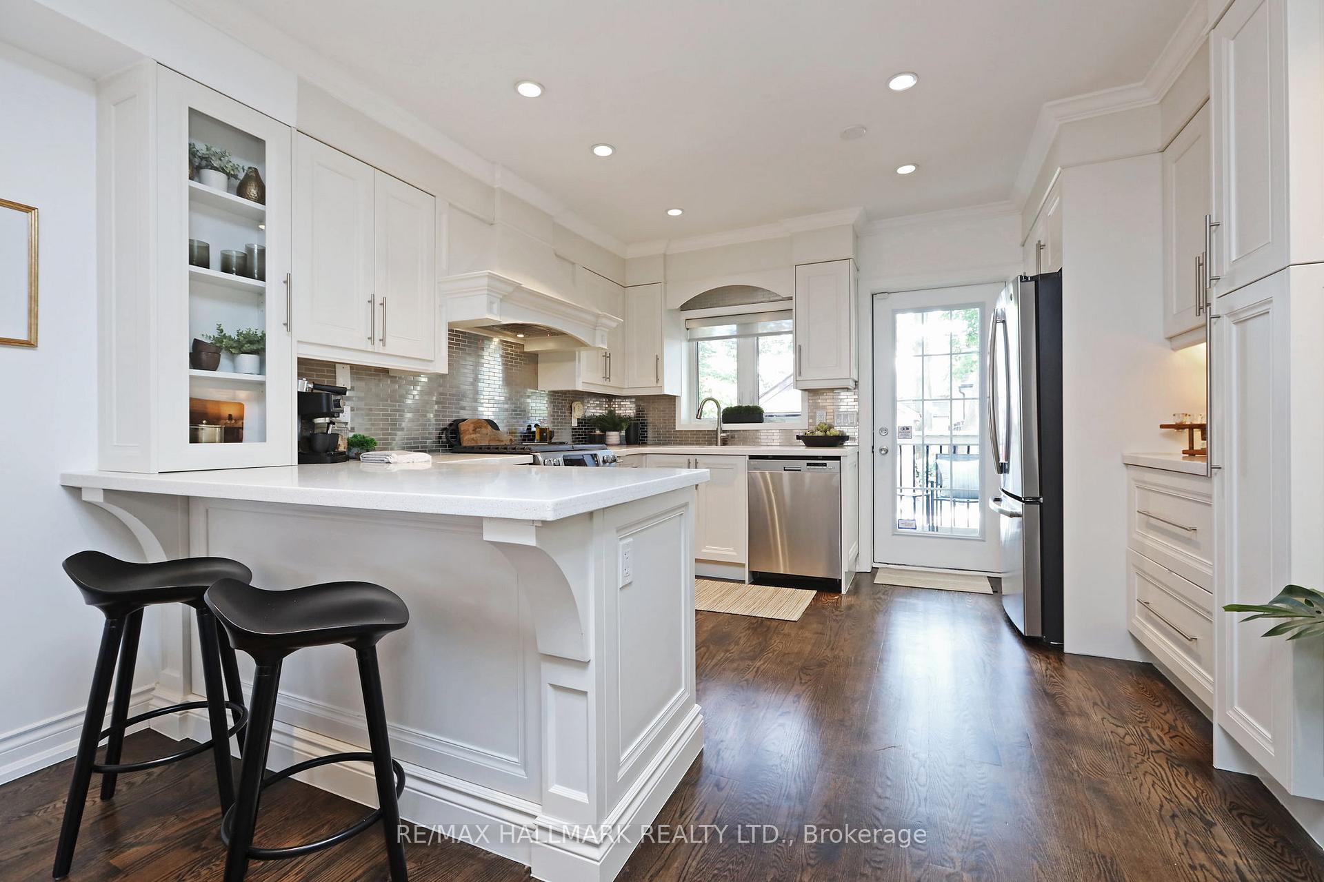 Photo 13 of 242 Springdale Boulevard, Toronto, Danforth Village-East York — HOMEH