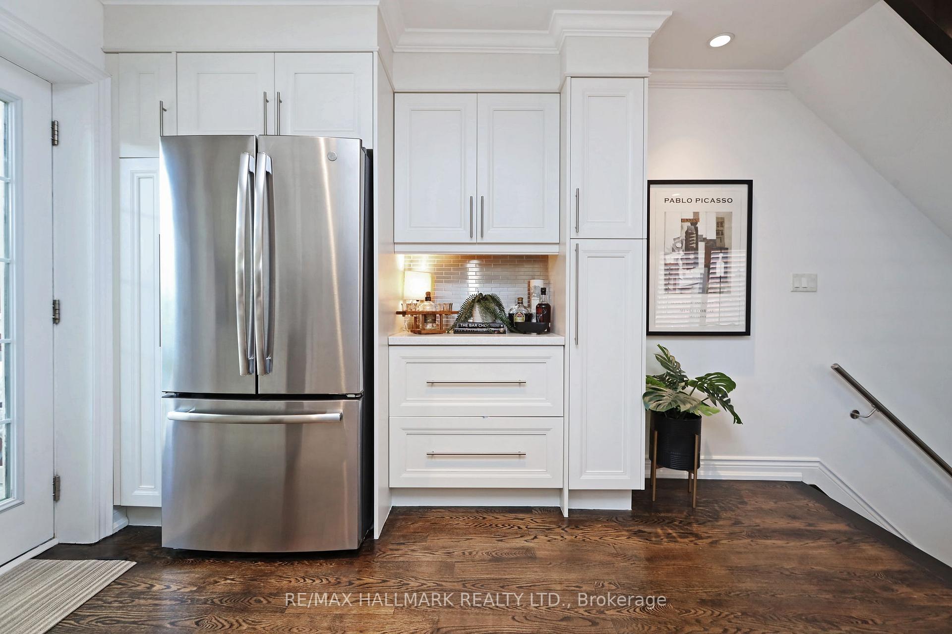 Photo 18 of 242 Springdale Boulevard, Toronto, Danforth Village-East York — HOMEH