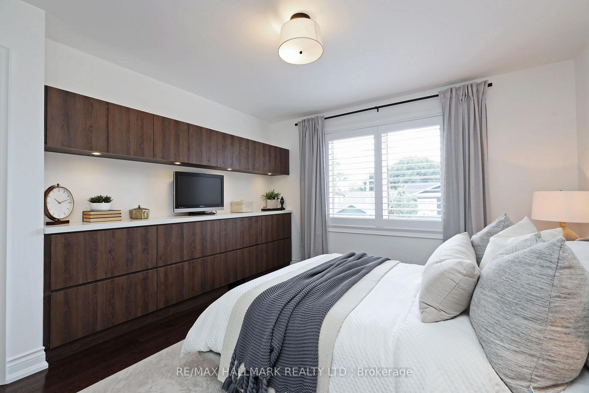 Photo 21 of 242 Springdale Boulevard, Toronto, Danforth Village-East York — HOMEH