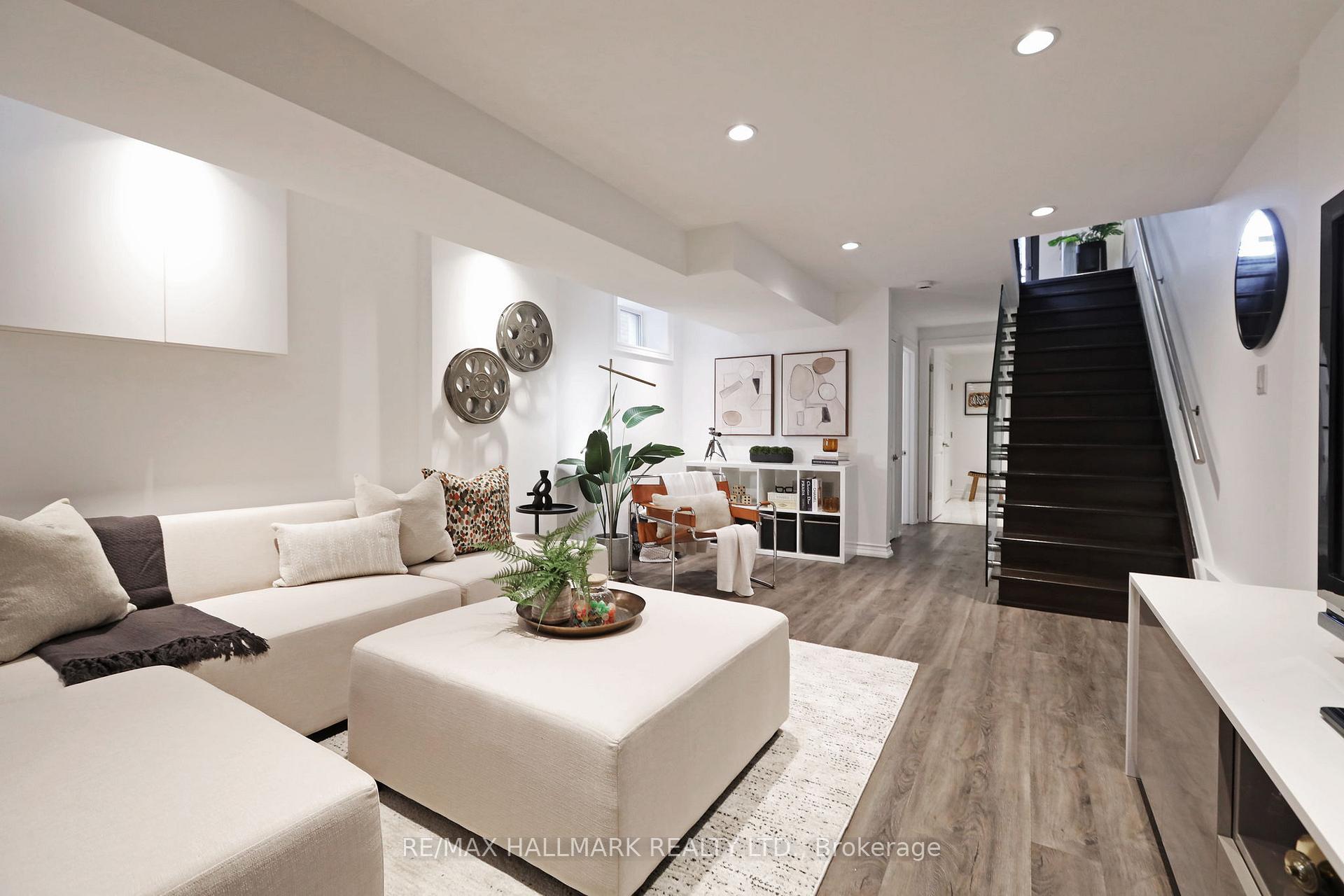 Photo 31 of 242 Springdale Boulevard, Toronto, Danforth Village-East York — HOMEH