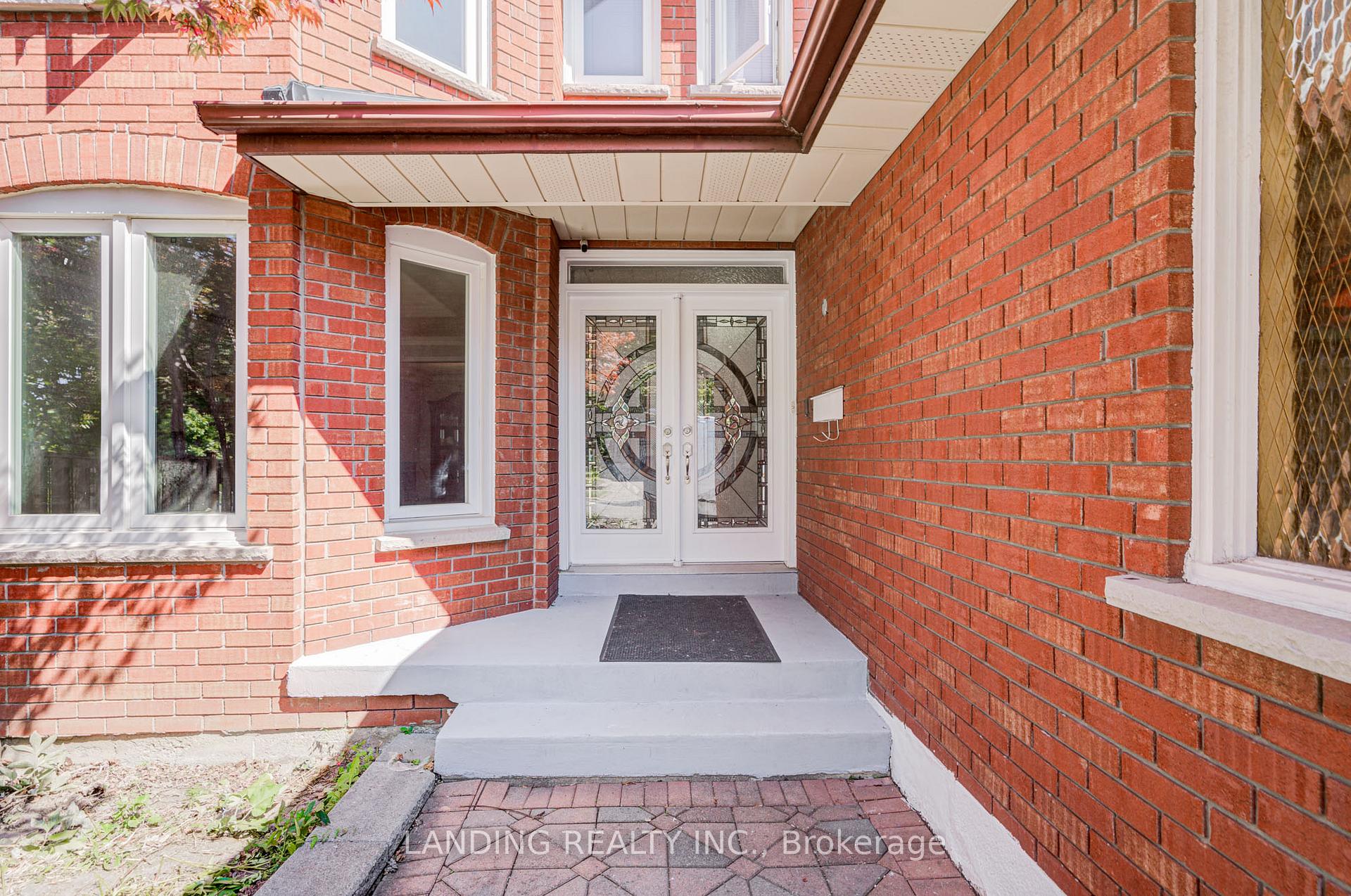 Photo 3 of 63 Purcell Square, Scarborough, Steeles — HOMEH