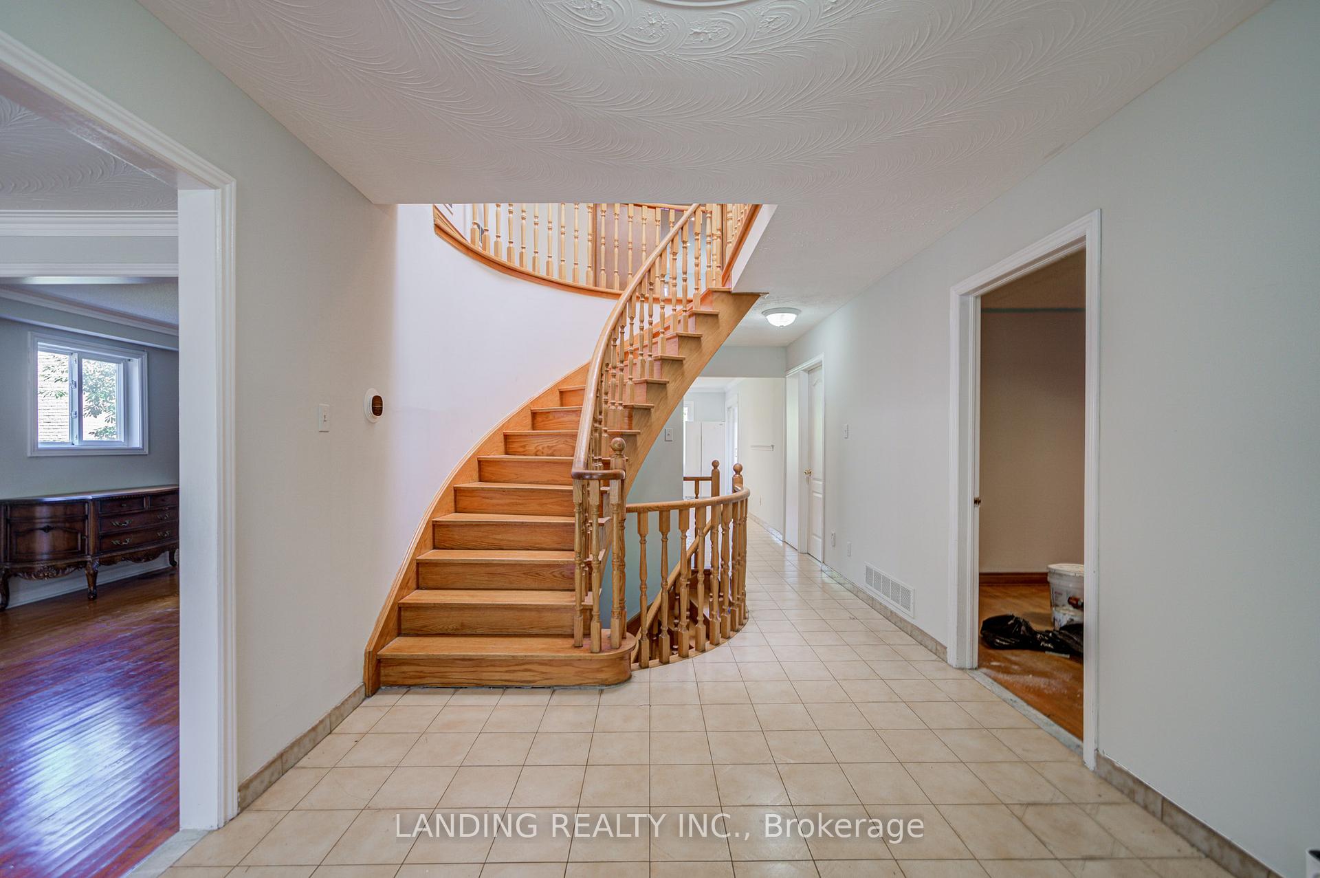 Photo 4 of 63 Purcell Square, Scarborough, Steeles — HOMEH