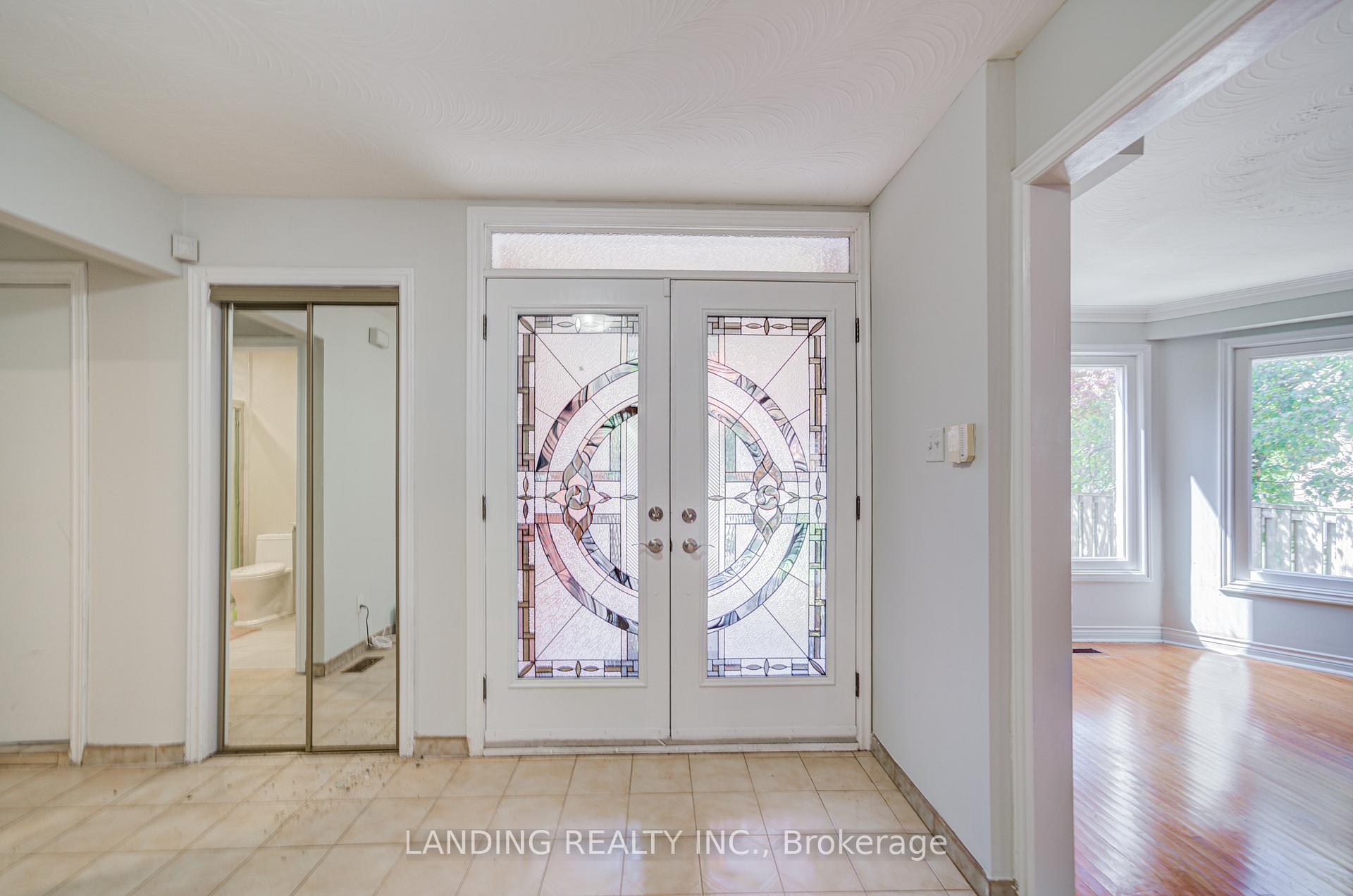 Photo 5 of 63 Purcell Square, Scarborough, Steeles — HOMEH