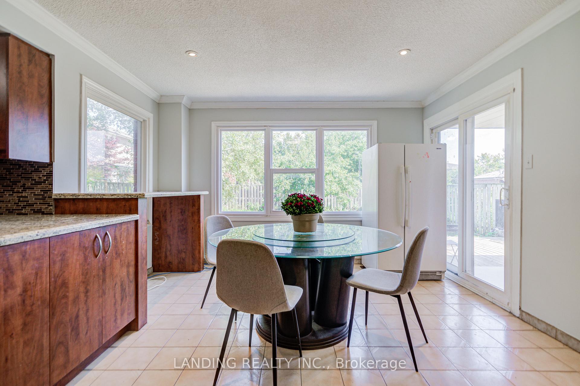 Photo 9 of 63 Purcell Square, Scarborough, Steeles — HOMEH