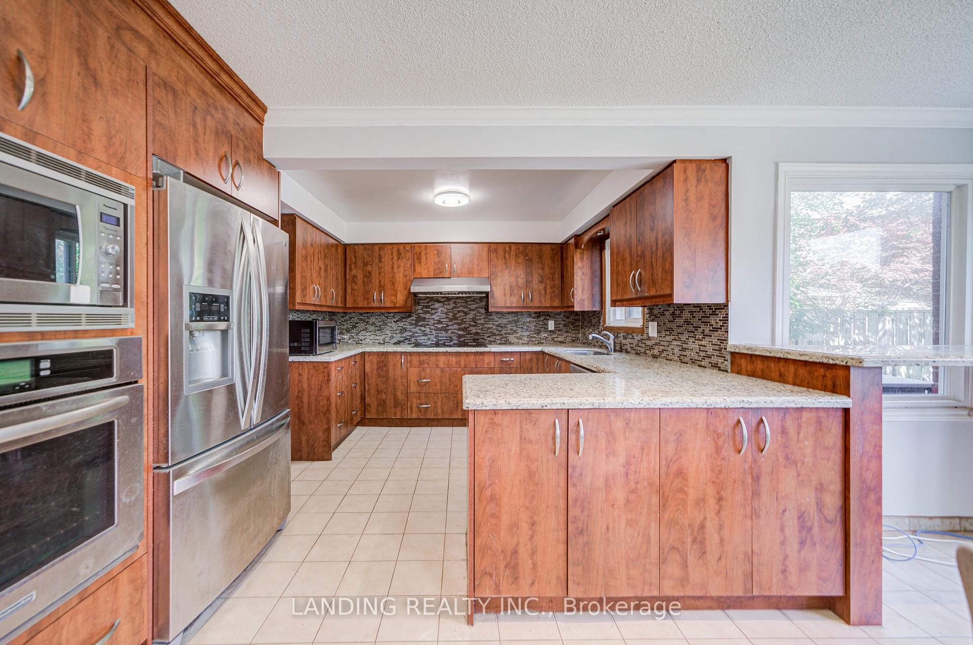 Photo 11 of 63 Purcell Square, Scarborough, Steeles — HOMEH