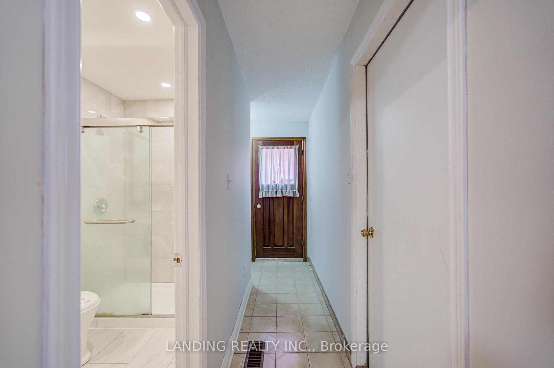 Photo 14 of 63 Purcell Square, Scarborough, Steeles — HOMEH