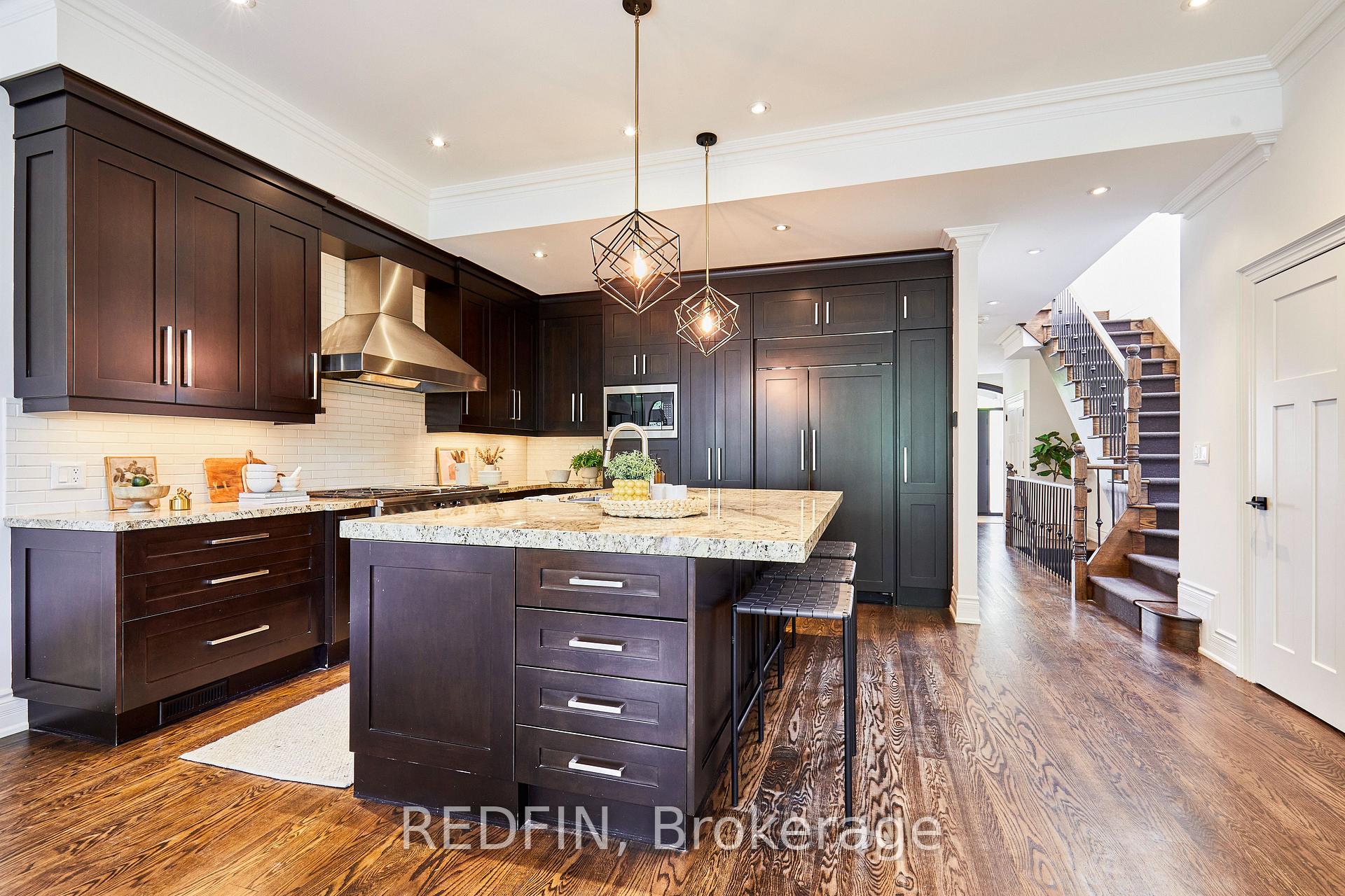Photo 8 of 516 Melrose Avenue, Toronto, Bedford Park-Nortown — HOMEH