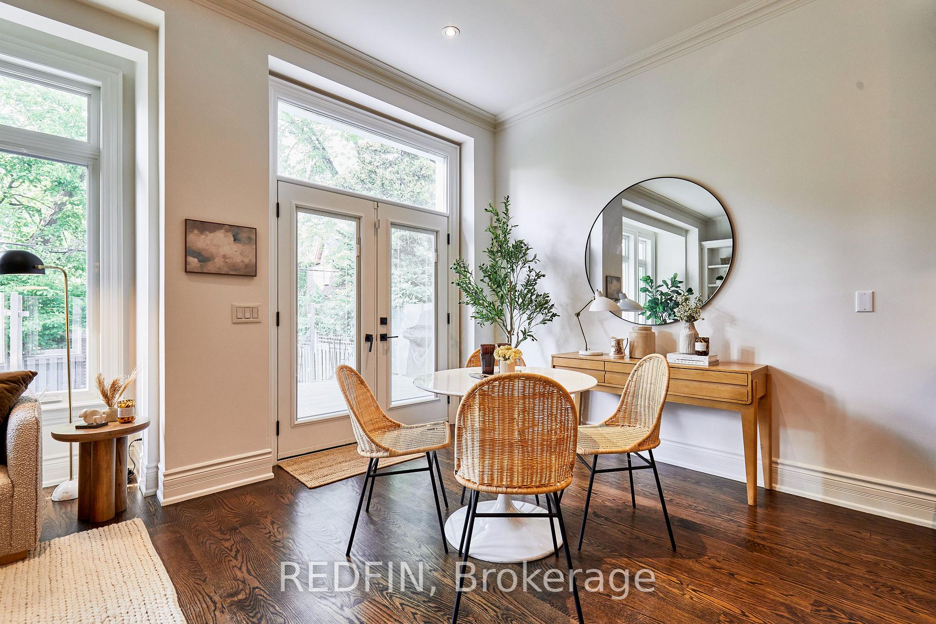 Photo 13 of 516 Melrose Avenue, Toronto, Bedford Park-Nortown — HOMEH