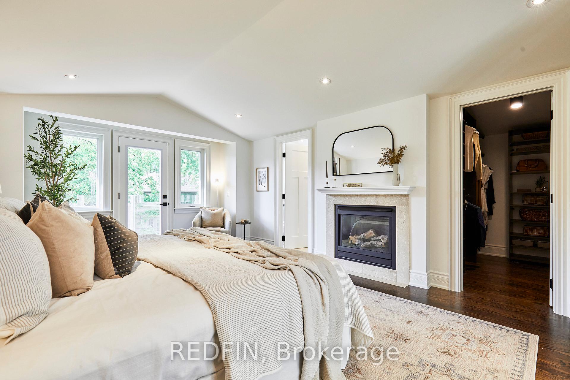 Photo 16 of 516 Melrose Avenue, Toronto, Bedford Park-Nortown — HOMEH