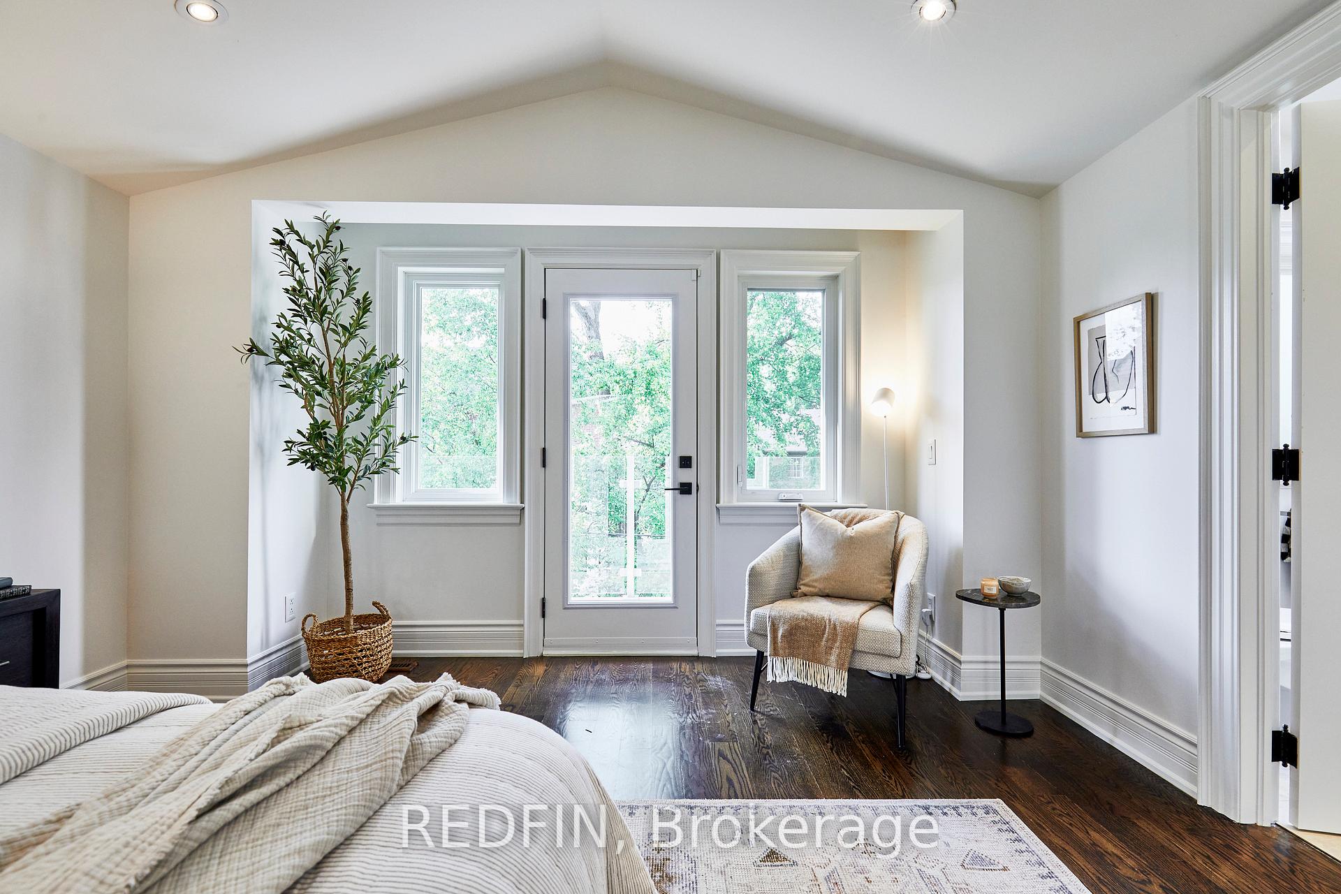 Photo 18 of 516 Melrose Avenue, Toronto, Bedford Park-Nortown — HOMEH
