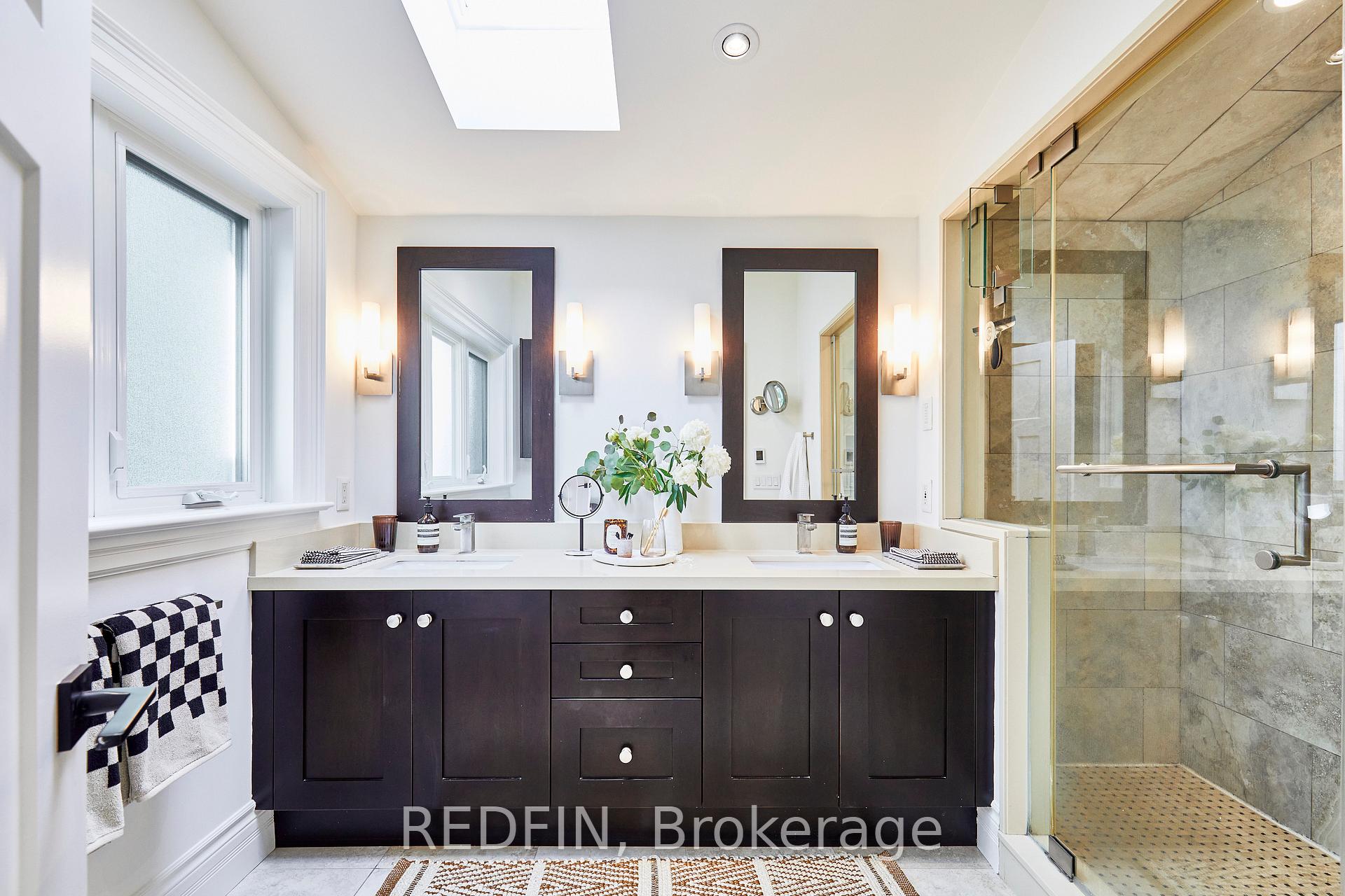 Photo 20 of 516 Melrose Avenue, Toronto, Bedford Park-Nortown — HOMEH
