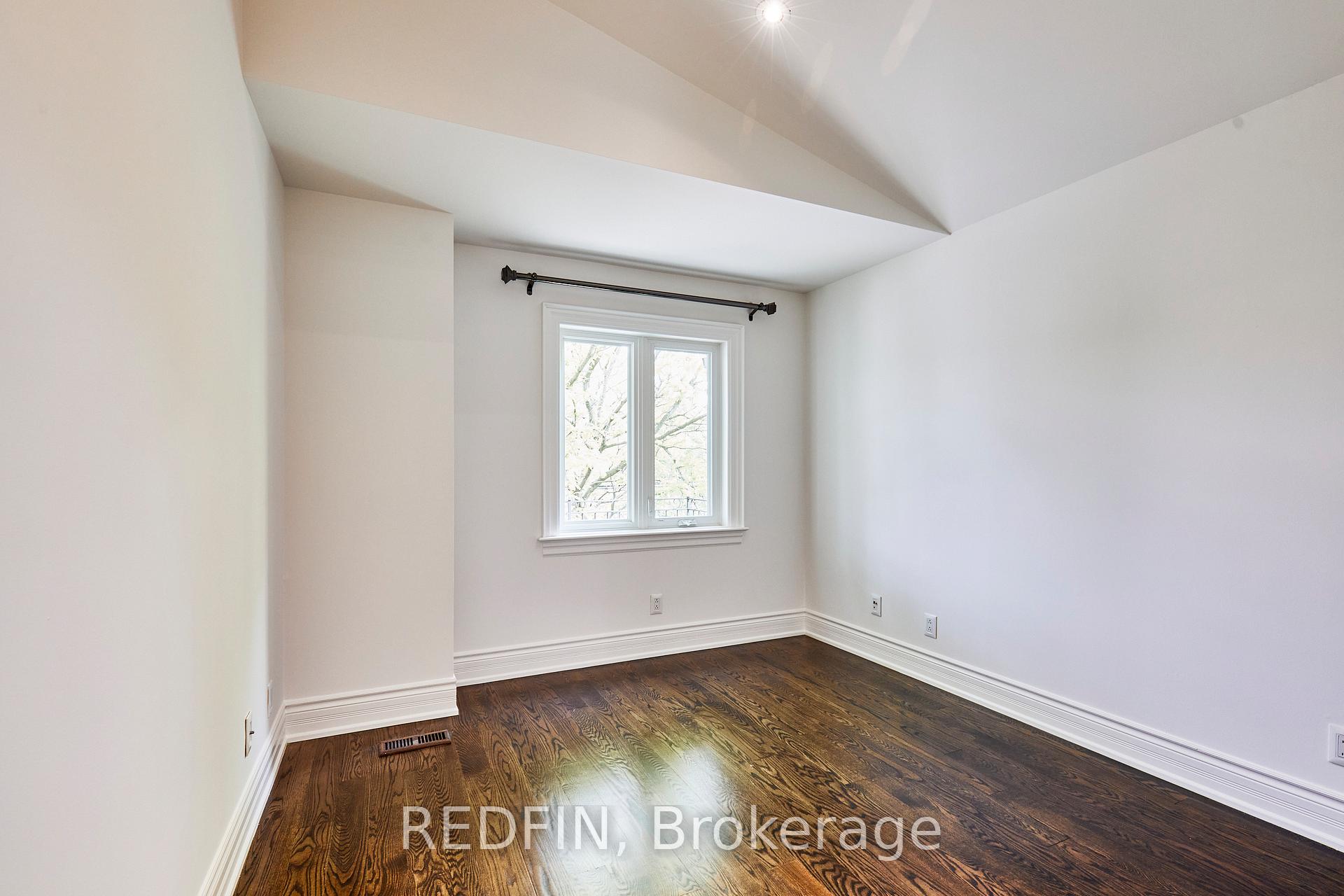 Photo 27 of 516 Melrose Avenue, Toronto, Bedford Park-Nortown — HOMEH