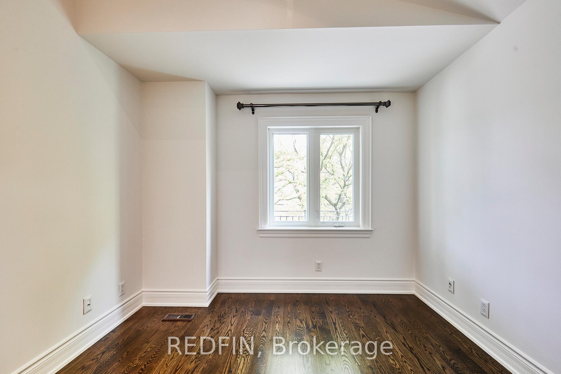 Photo 28 of 516 Melrose Avenue, Toronto, Bedford Park-Nortown — HOMEH