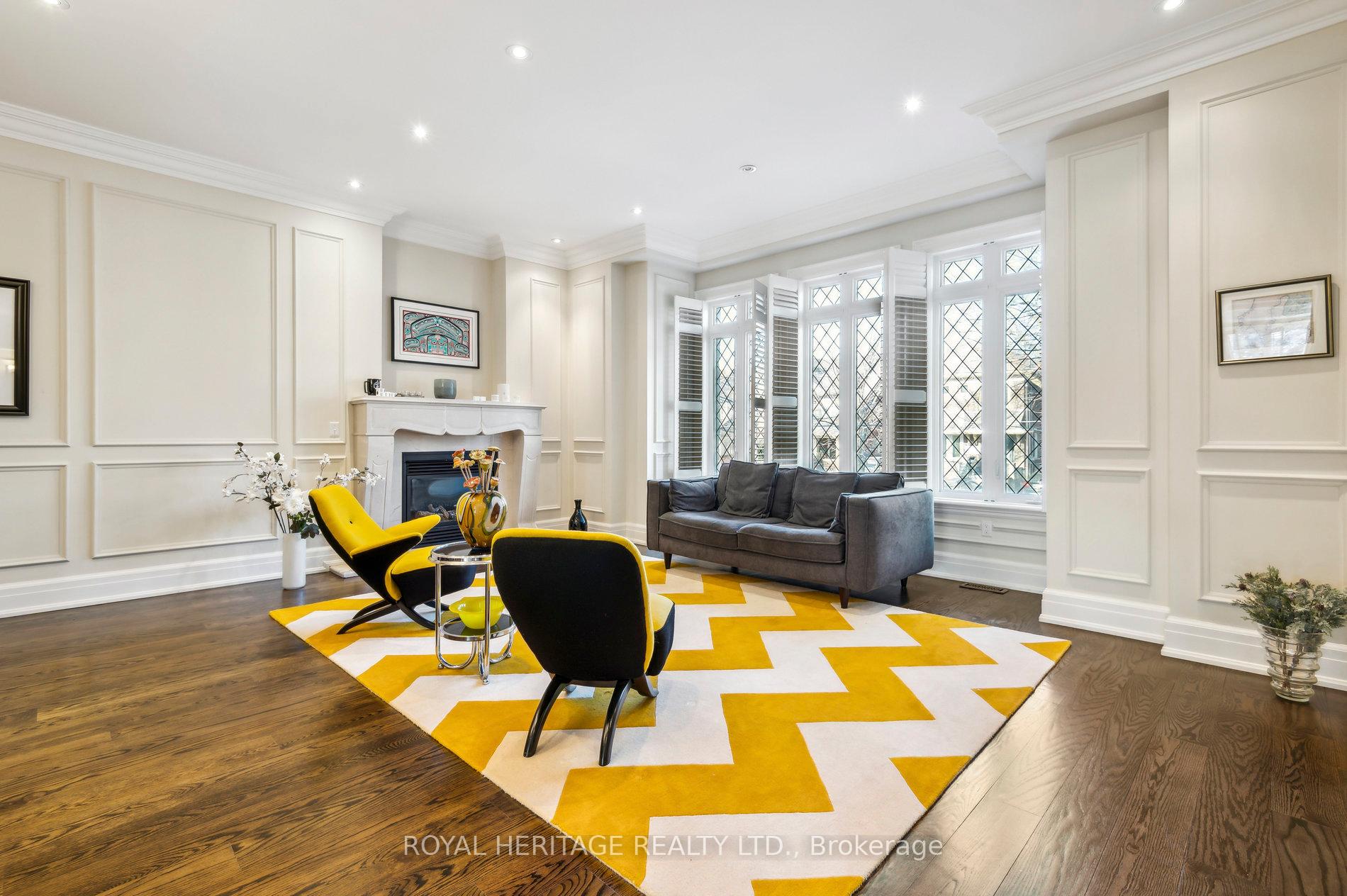 Photo 2 of 17 Belsize Drive, Toronto, Mount Pleasant West — HOMEH