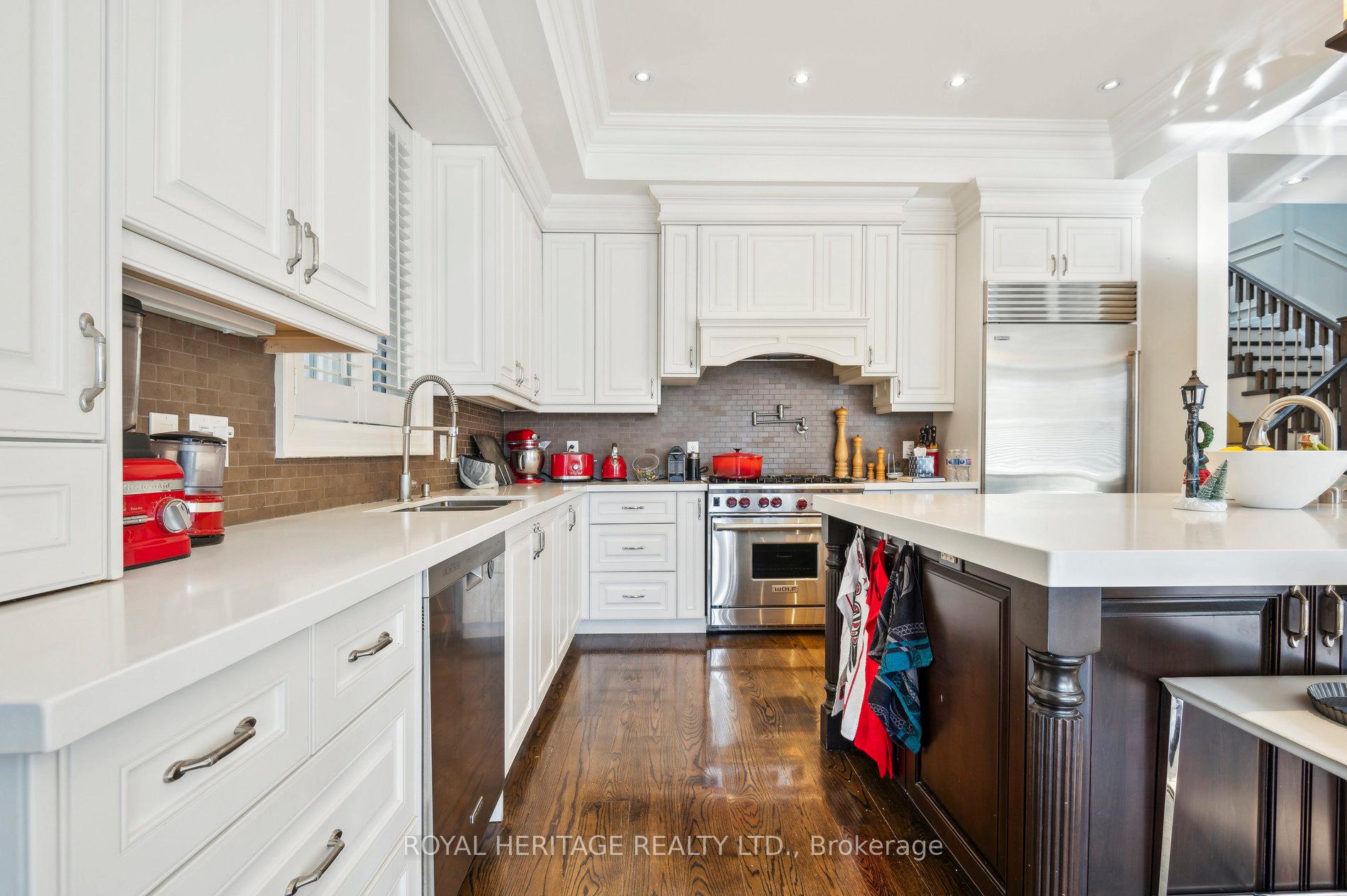 Photo 18 of 17 Belsize Drive, Toronto, Mount Pleasant West — HOMEH