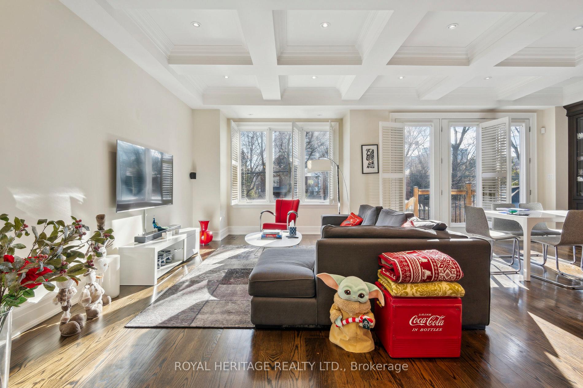 Photo 8 of 17 Belsize Drive, Toronto, Mount Pleasant West — HOMEH