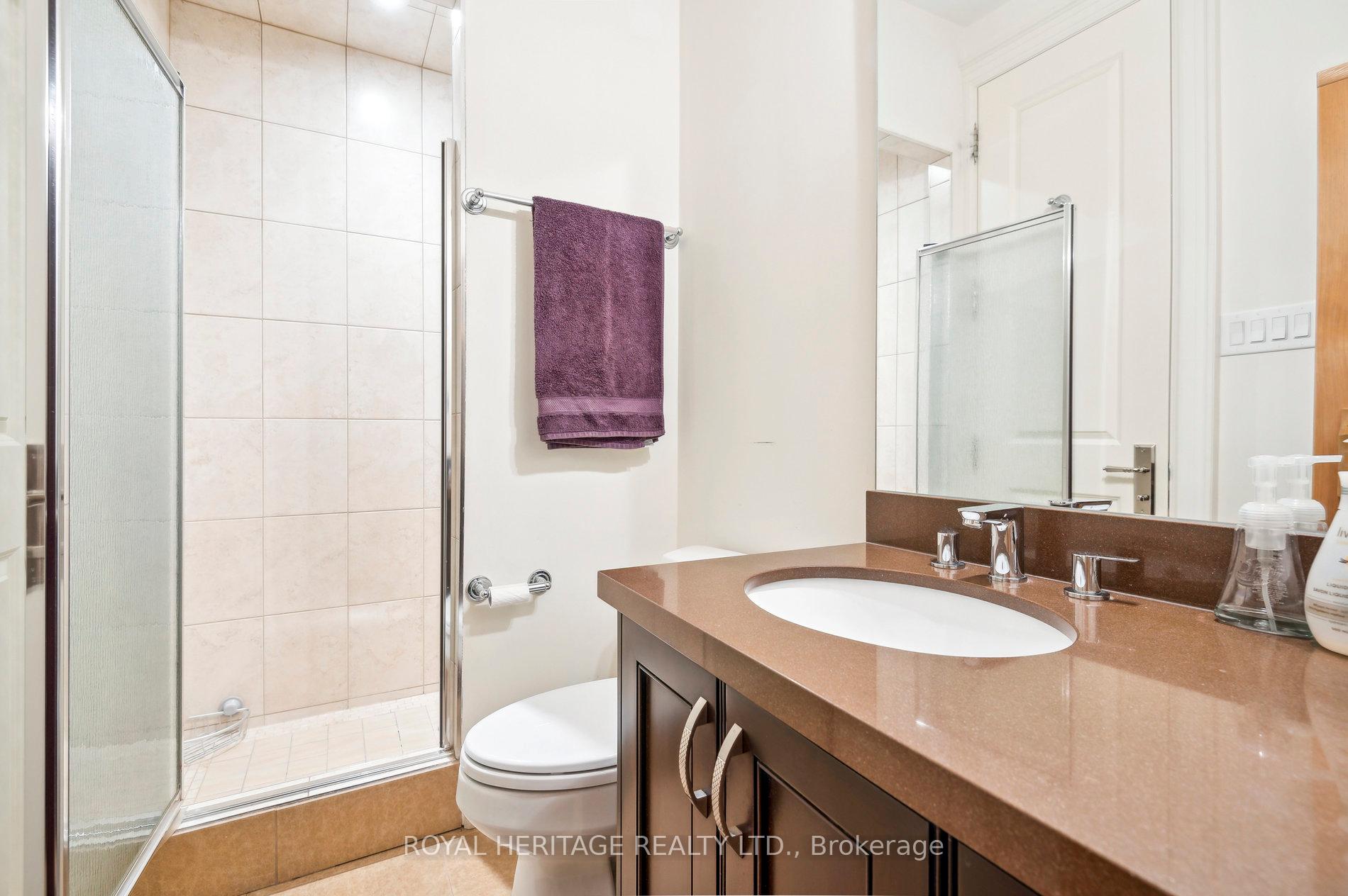 Photo 15 of 17 Belsize Drive, Toronto, Mount Pleasant West — HOMEH