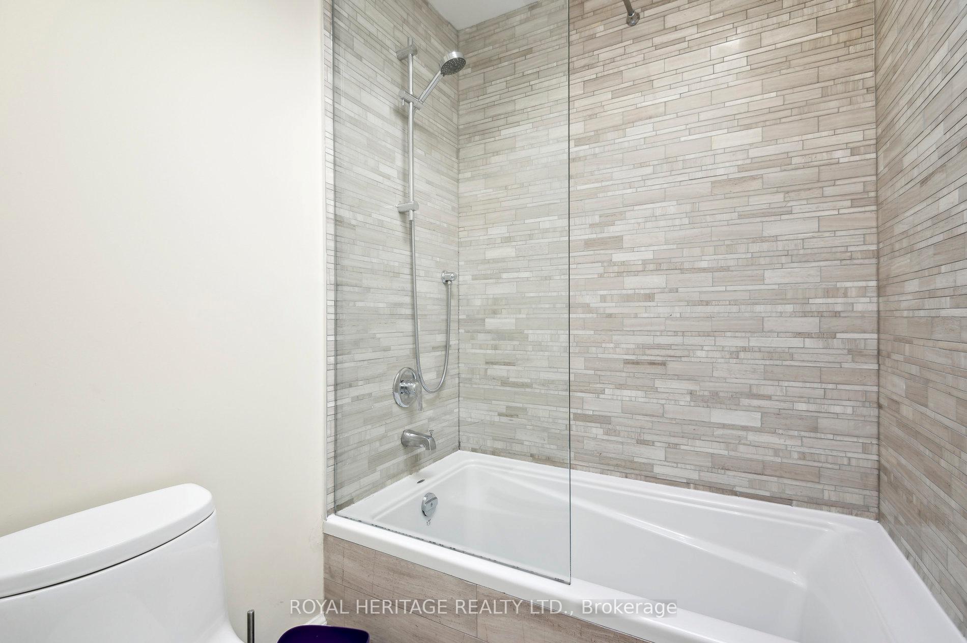Photo 30 of 17 Belsize Drive, Toronto, Mount Pleasant West — HOMEH
