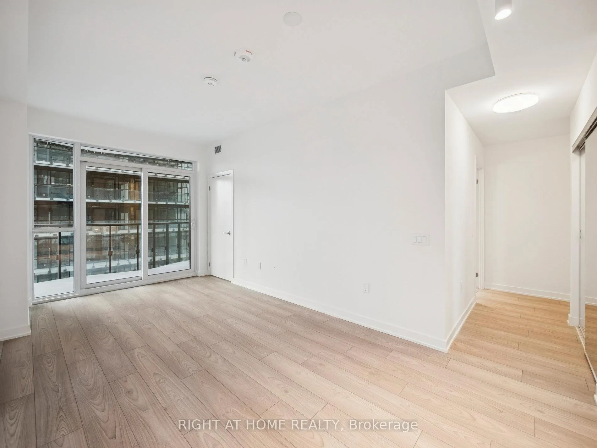 Photo 28 of Unit 1705, 110 Broadway Avenue, Toronto, Mount Pleasant West — HOMEH