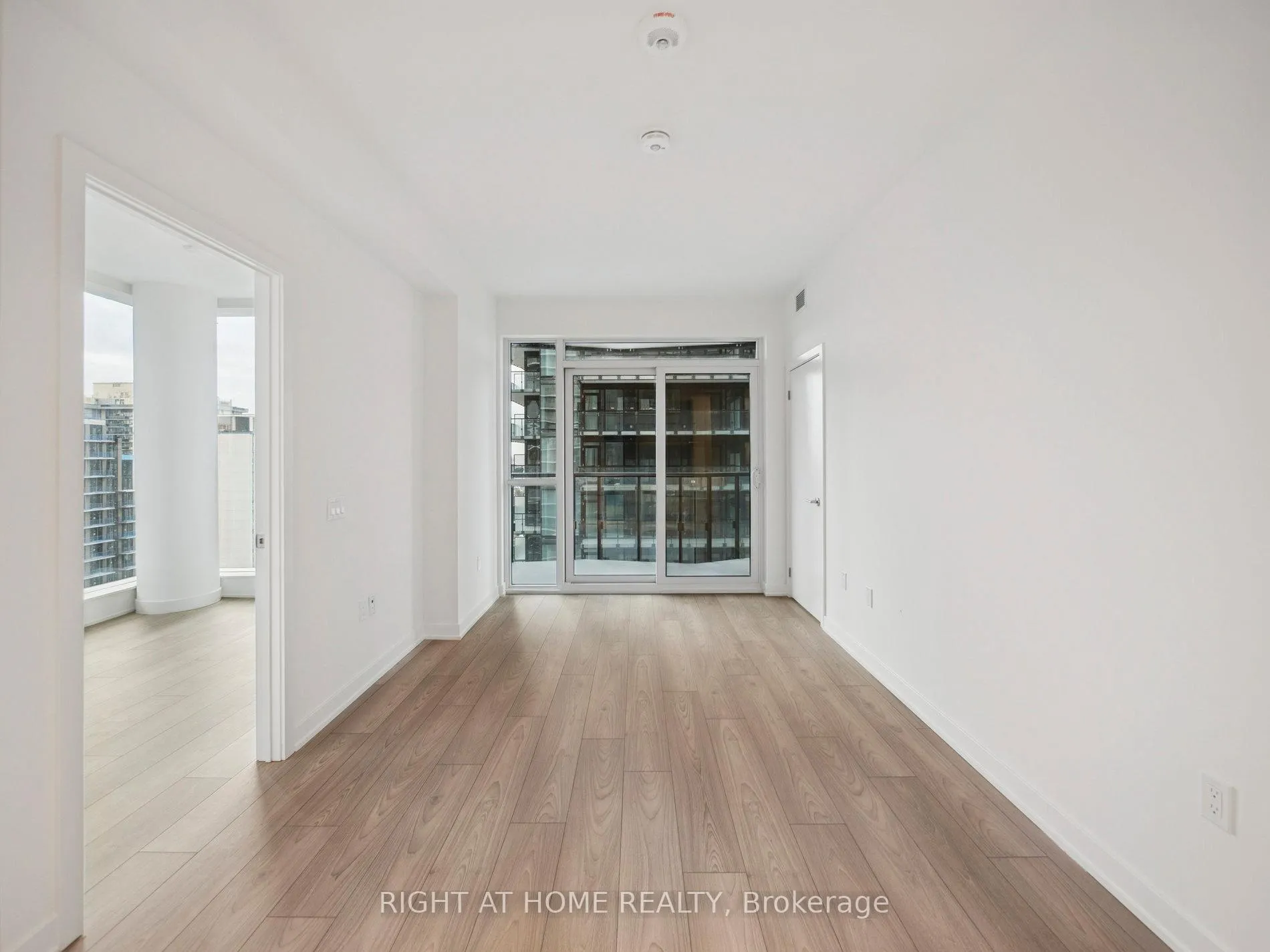 Photo 29 of Unit 1705, 110 Broadway Avenue, Toronto, Mount Pleasant West — HOMEH