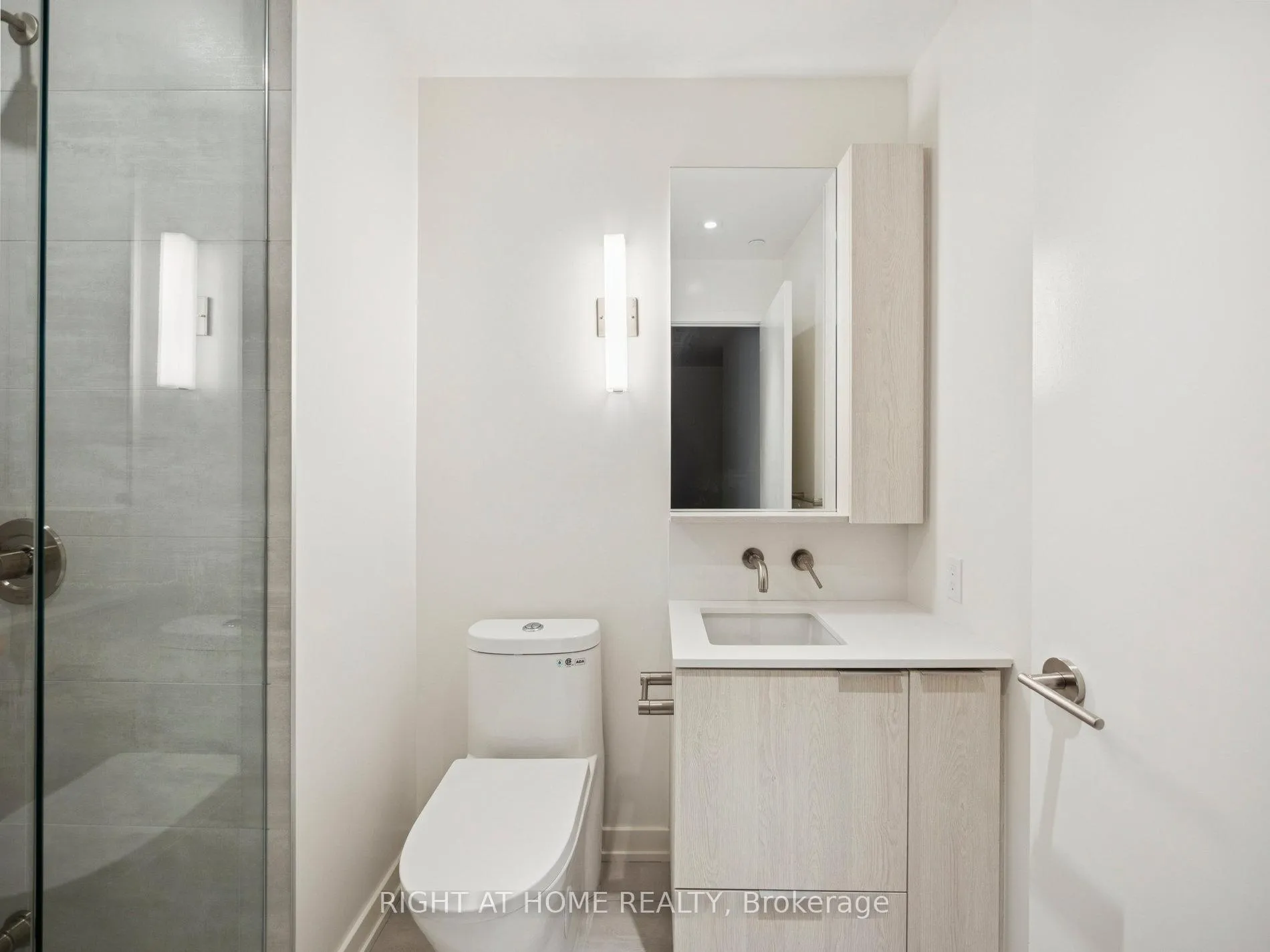 Photo 41 of Unit 1705, 110 Broadway Avenue, Toronto, Mount Pleasant West — HOMEH
