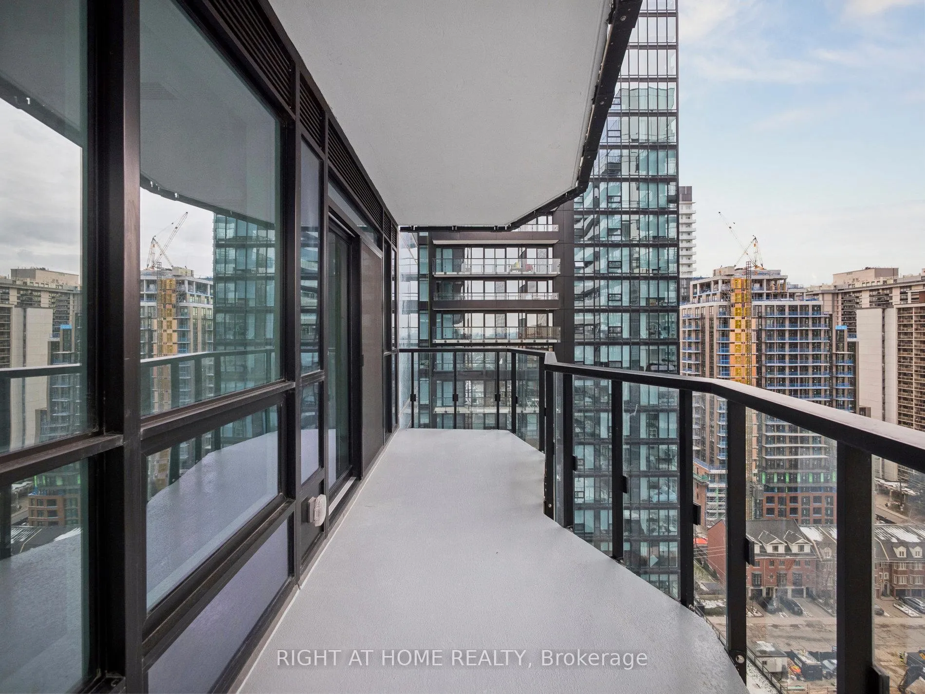 Photo 46 of Unit 1705, 110 Broadway Avenue, Toronto, Mount Pleasant West — HOMEH