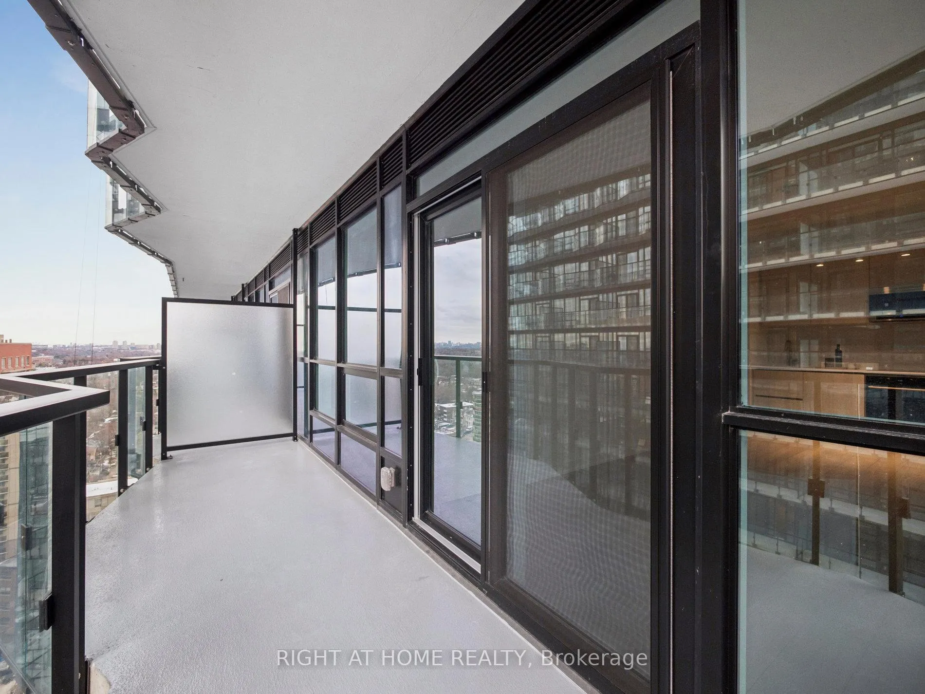 Photo 47 of Unit 1705, 110 Broadway Avenue, Toronto, Mount Pleasant West — HOMEH