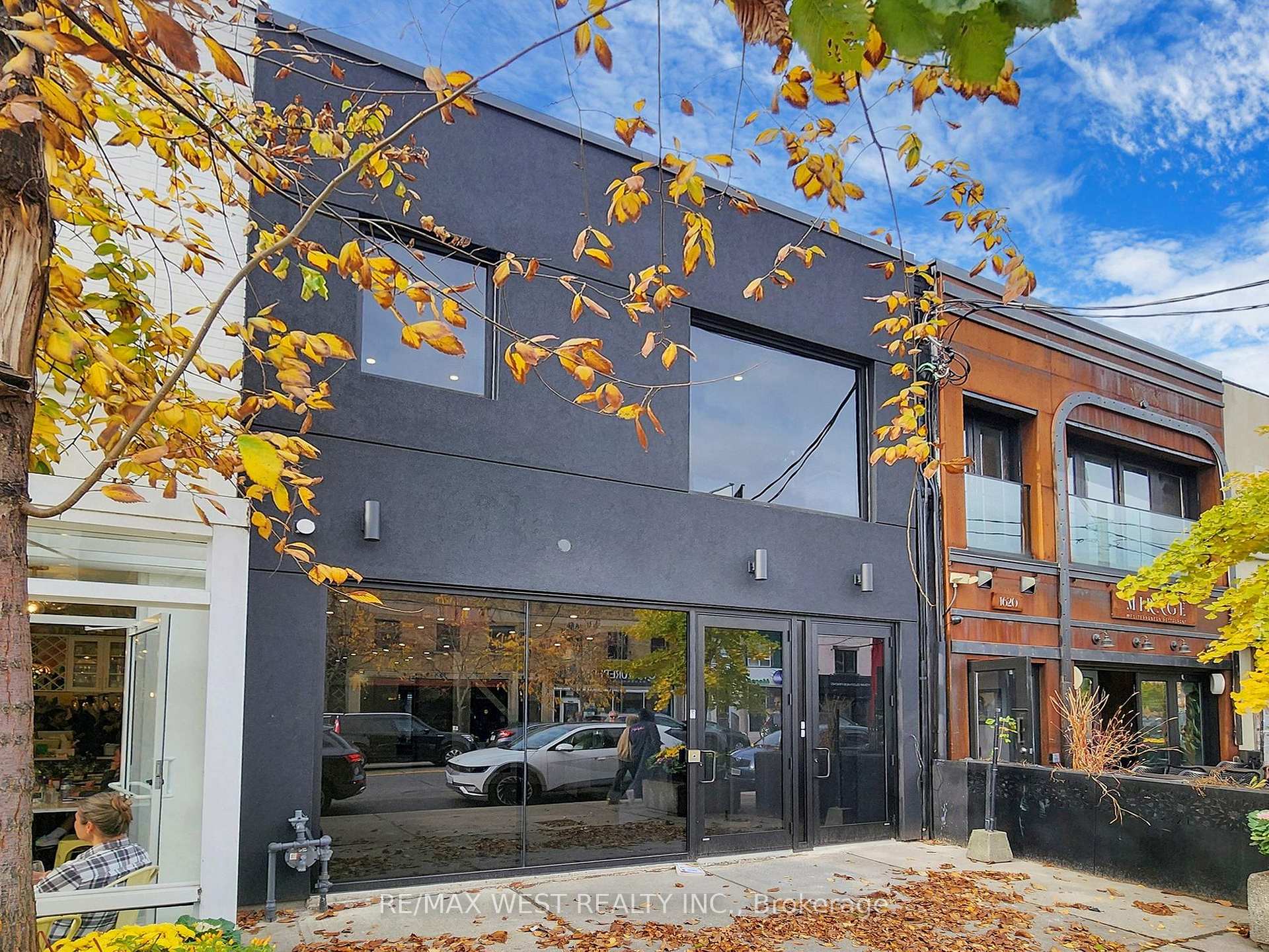 Front of Unit 1, 1618 Bayview Avenue
