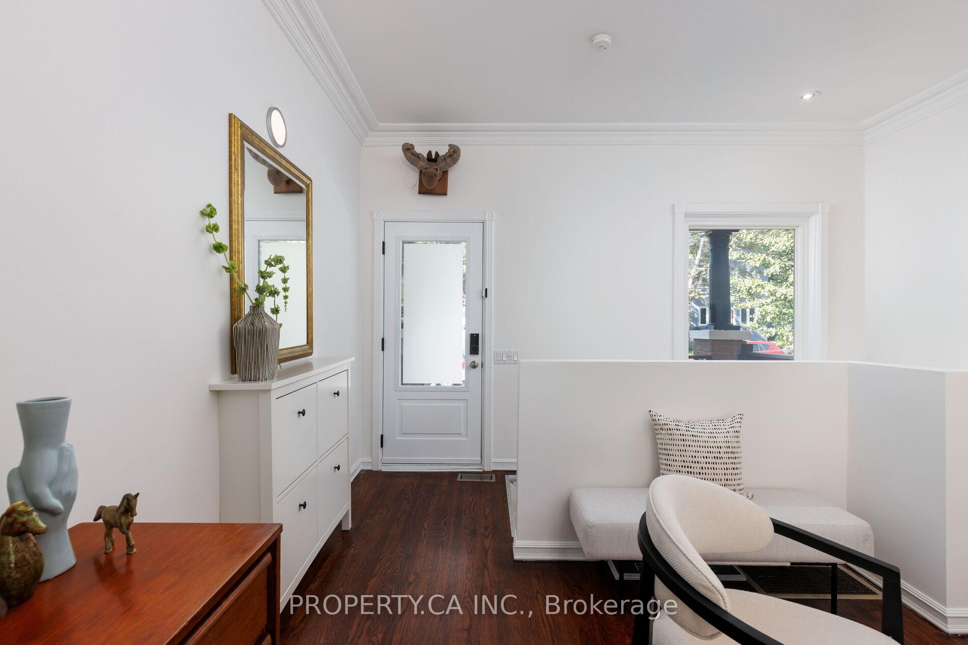 Photo 3 of 419 Rhodes Avenue, Toronto, Greenwood-Coxwell — HOMEH