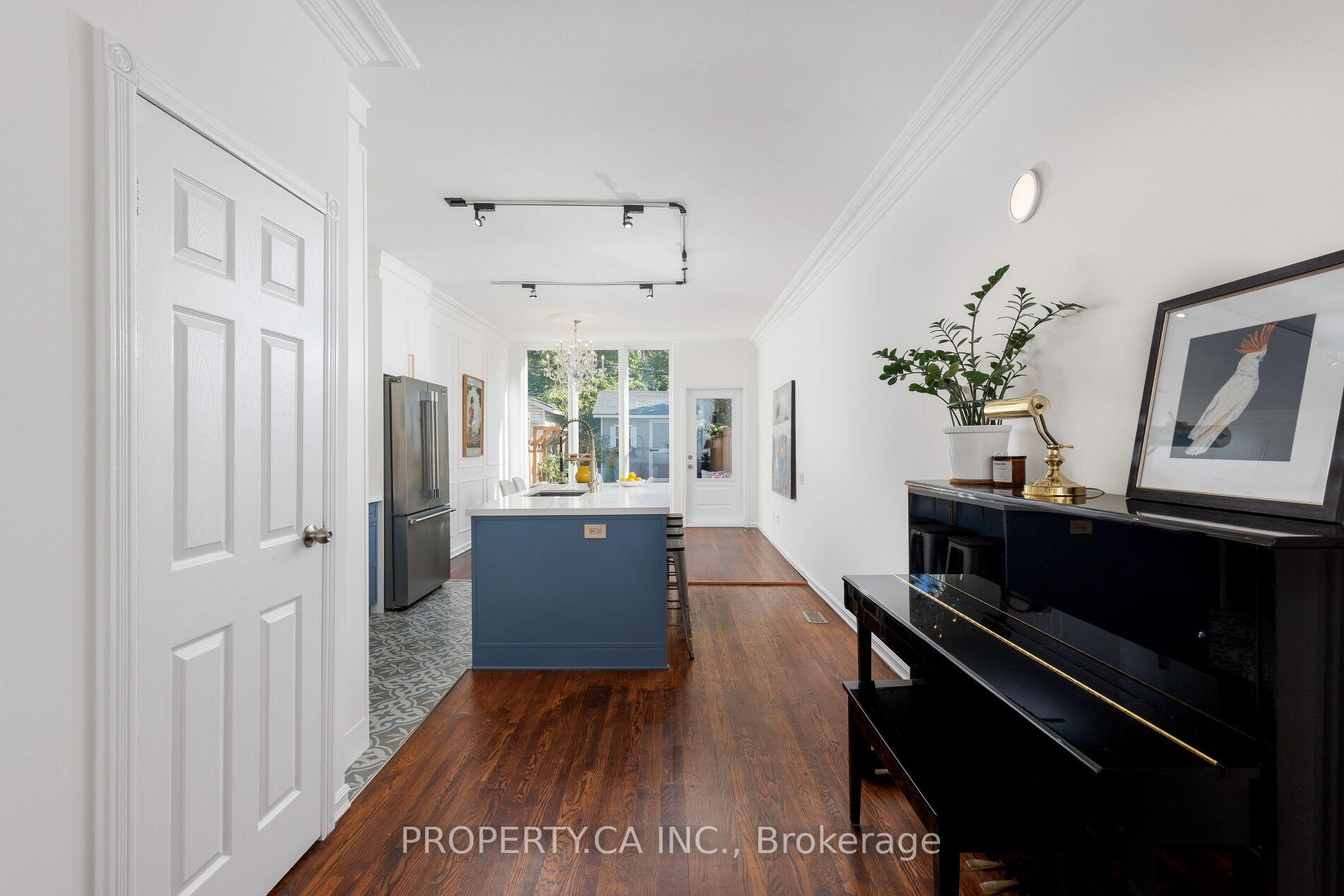 Photo 9 of 419 Rhodes Avenue, Toronto, Greenwood-Coxwell — HOMEH