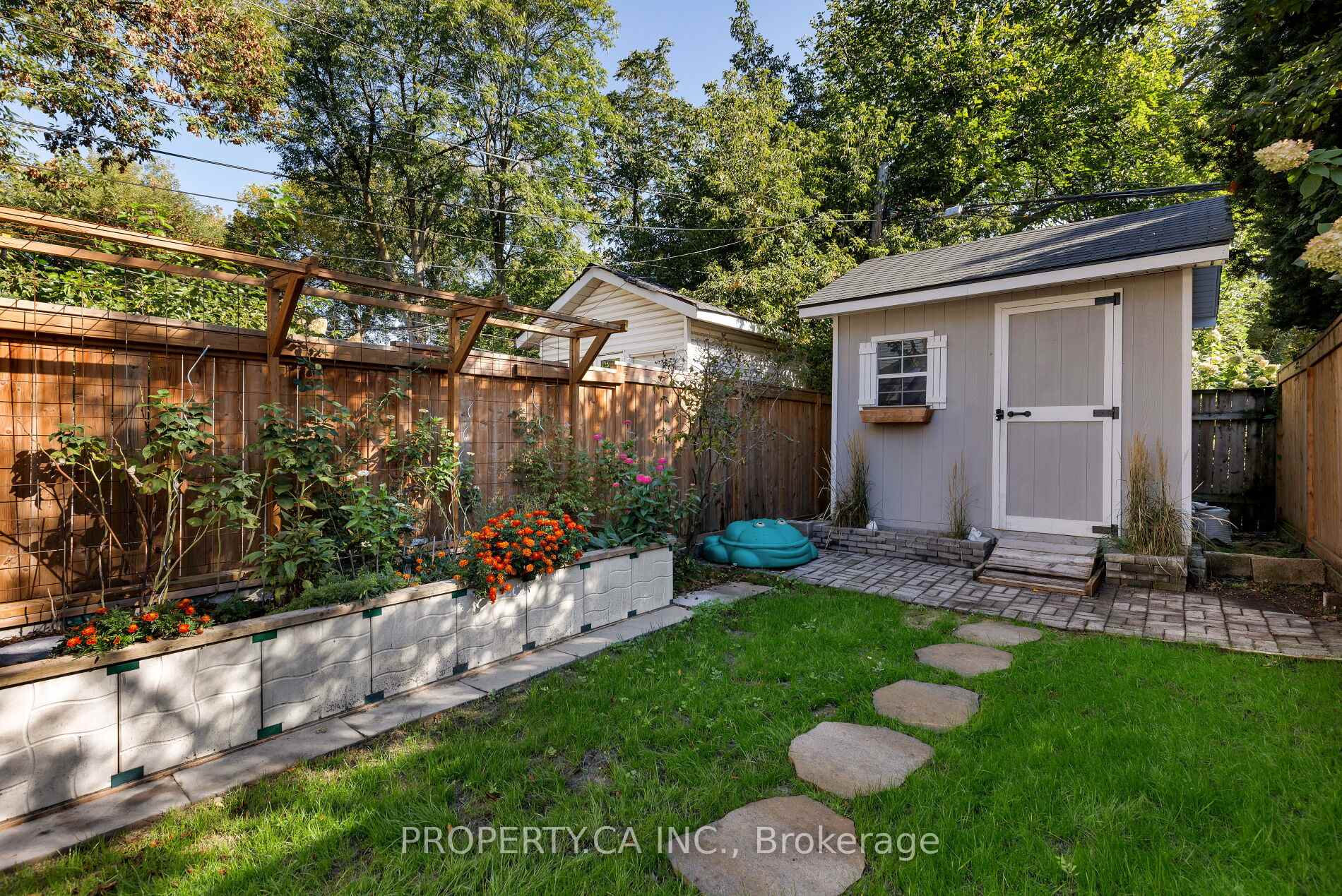 Photo 21 of 419 Rhodes Avenue, Toronto, Greenwood-Coxwell — HOMEH