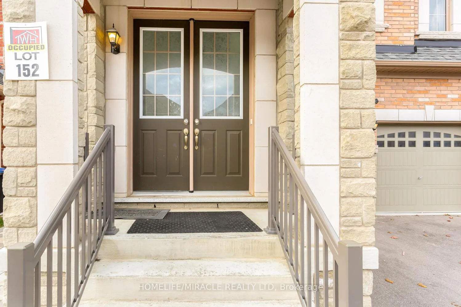 Photo 3 of 3 Farringdon Crescent, Brampton, Northwest Brampton — HOMEH