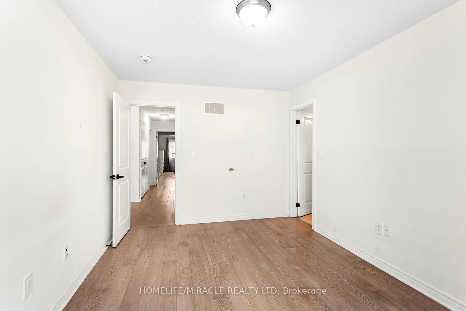 Photo 27 of 3 Farringdon Crescent, Brampton, Northwest Brampton — HOMEH