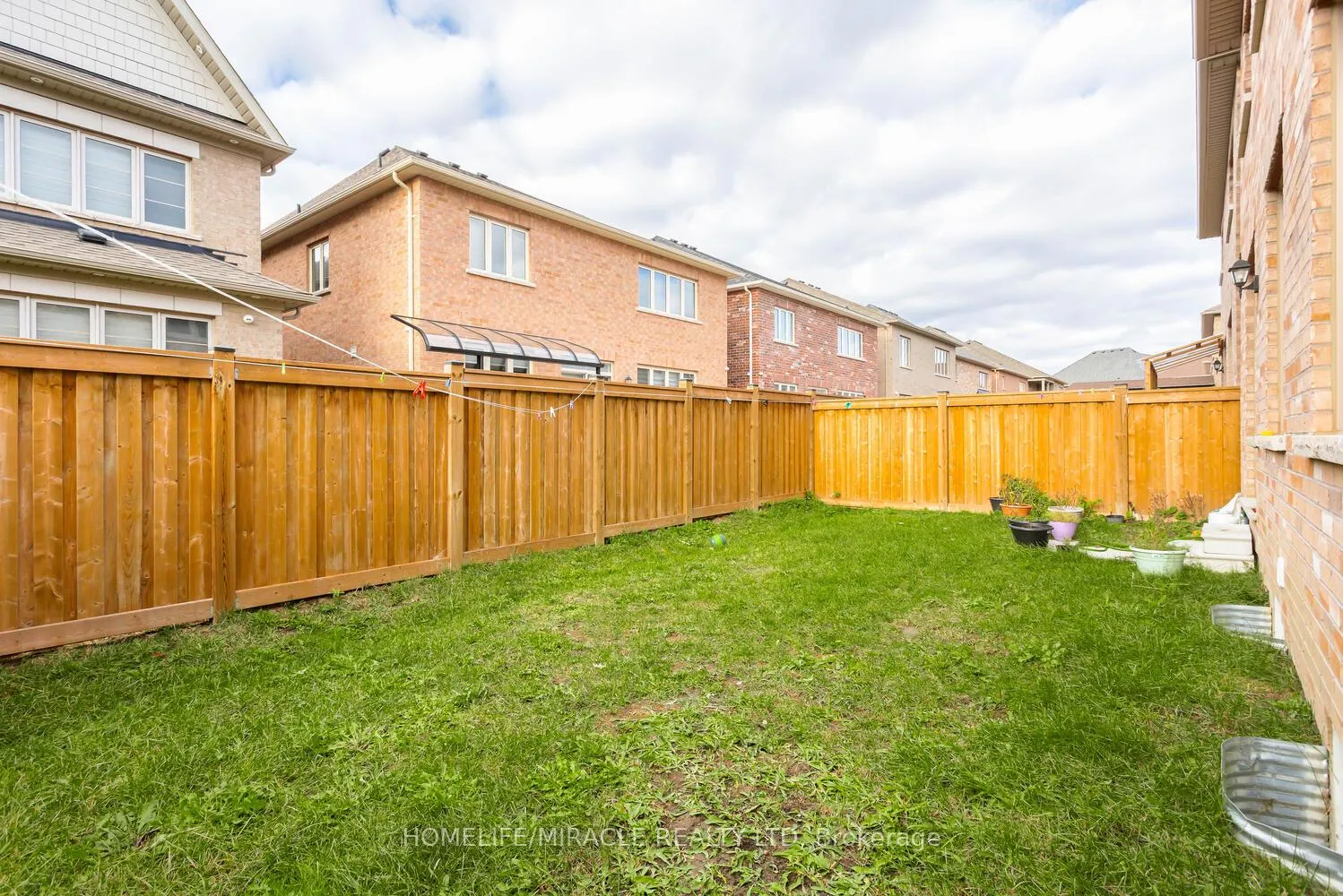 Photo 47 of 3 Farringdon Crescent, Brampton, Northwest Brampton — HOMEH