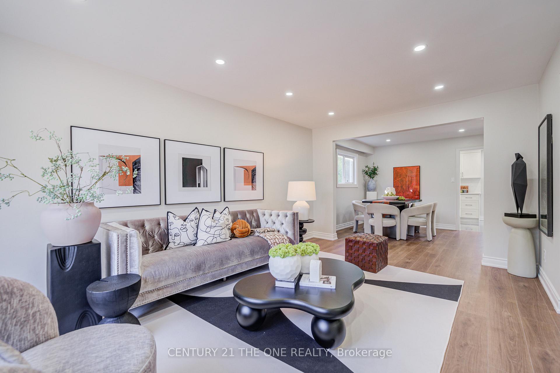 Photo 7 of 54 Marblemount Crescent, Scarborough, Tam O'Shanter-Sullivan — HOMEH