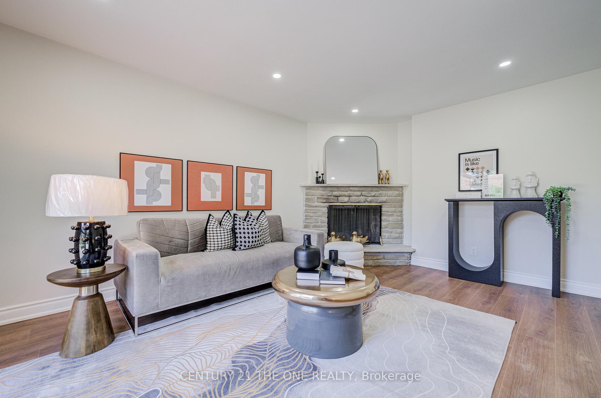 Photo 14 of 54 Marblemount Crescent, Scarborough, Tam O'Shanter-Sullivan — HOMEH