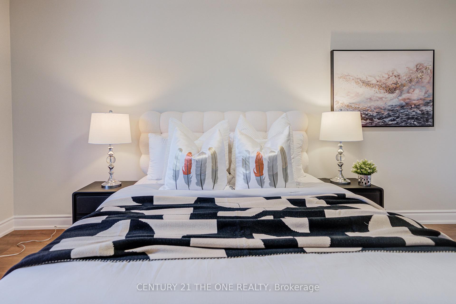 Photo 33 of 54 Marblemount Crescent, Scarborough, Tam O'Shanter-Sullivan — HOMEH