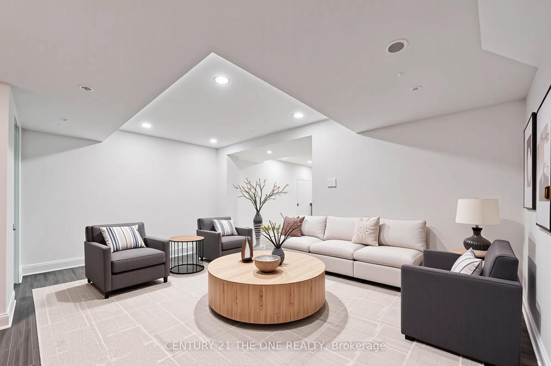 Photo 40 of 54 Marblemount Crescent, Scarborough, Tam O'Shanter-Sullivan — HOMEH