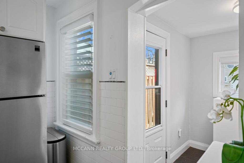 Photo 17 of 183 Lawrence Avenue W, Toronto, Lawrence Park South — HOMEH