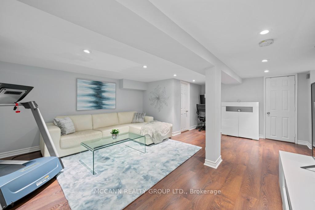 Photo 35 of 183 Lawrence Avenue W, Toronto, Lawrence Park South — HOMEH