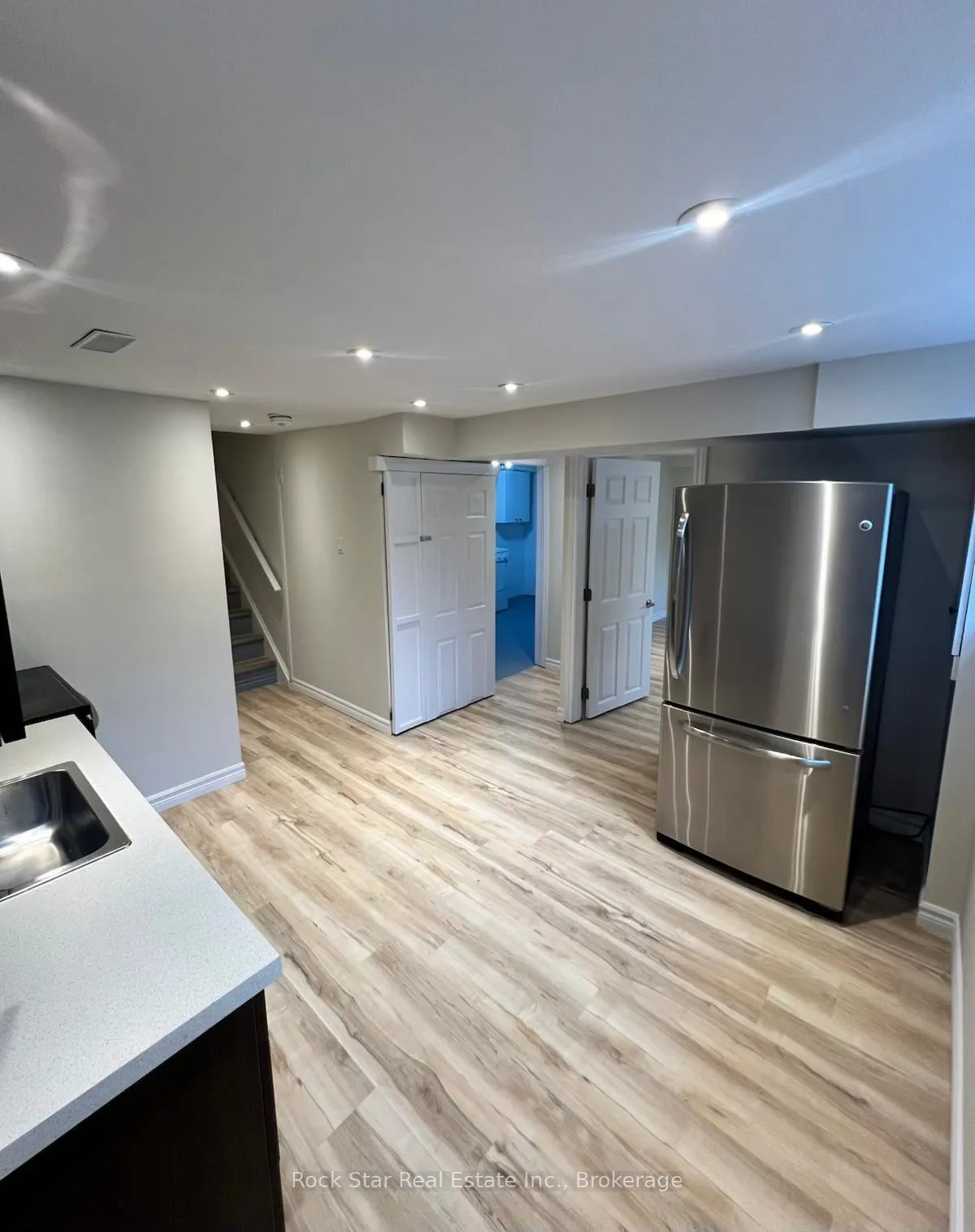 Photo 14 of 562 Greenhill Avenue, Hamilton, Vincent — HOMEH