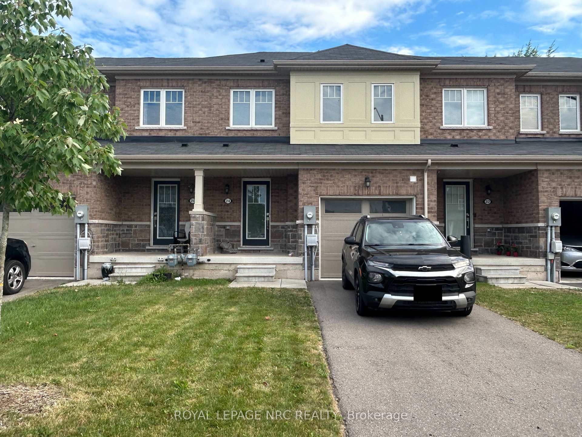 Photo 1 of 214 Esther Crescent, Thorold, Hurricane/Merrittville — HOMEH