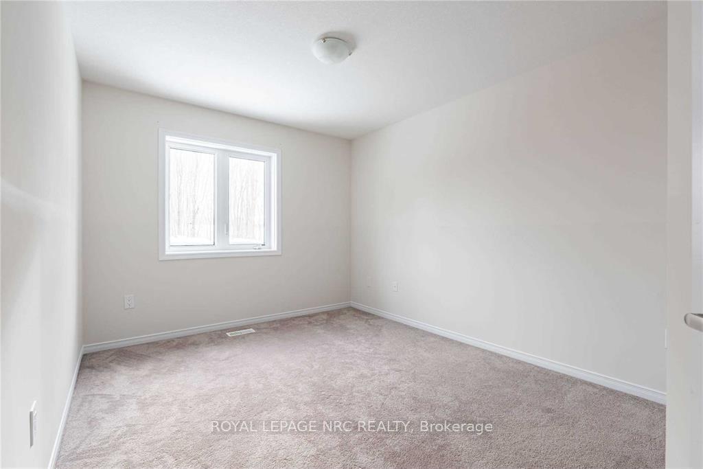 Photo 7 of 214 Esther Crescent, Thorold, Hurricane/Merrittville — HOMEH