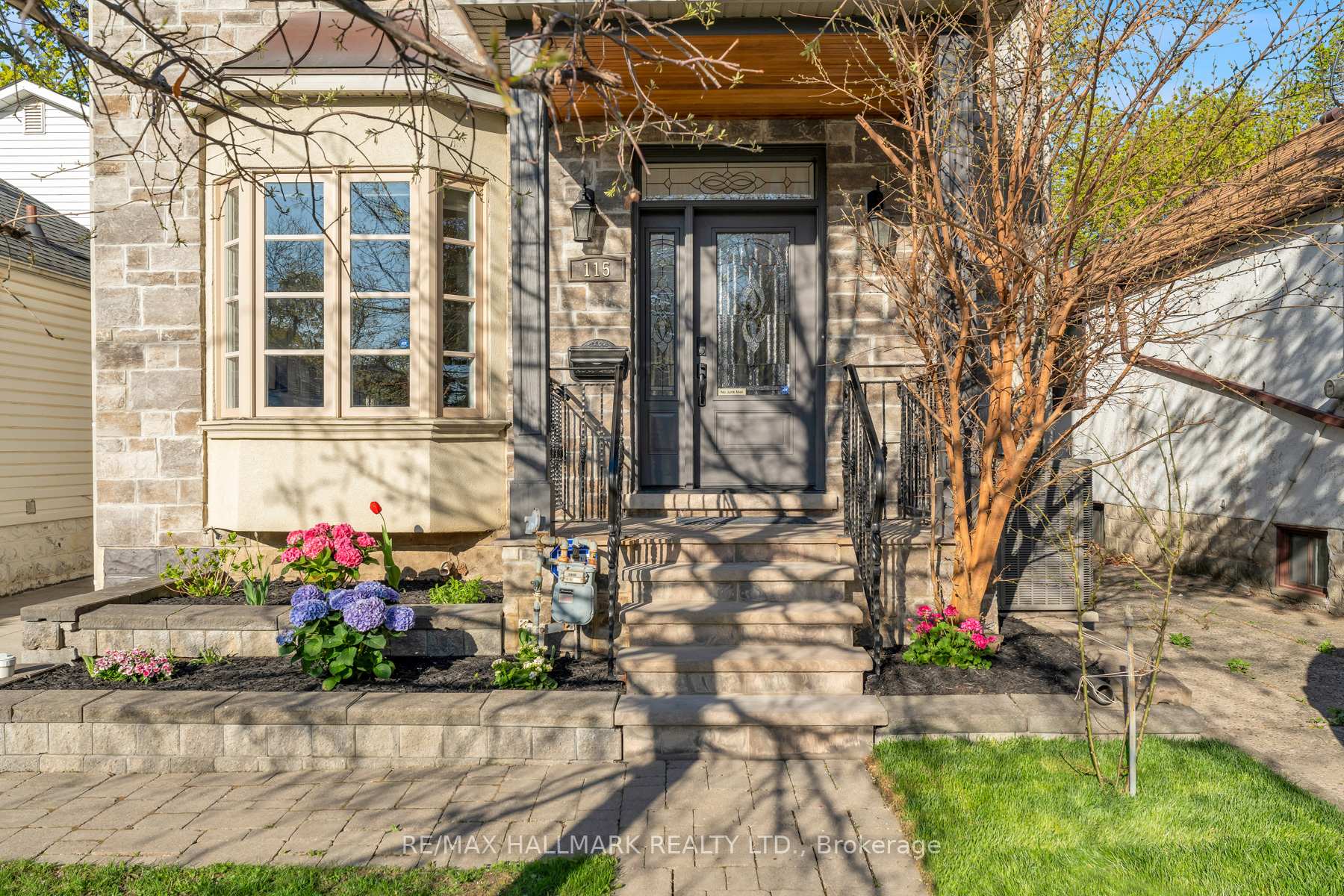 Photo 2 of 115 Cadorna Avenue, Toronto, East York — HOMEH