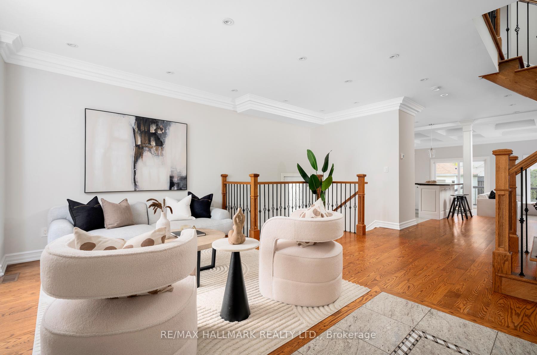Photo 6 of 115 Cadorna Avenue, Toronto, East York — HOMEH