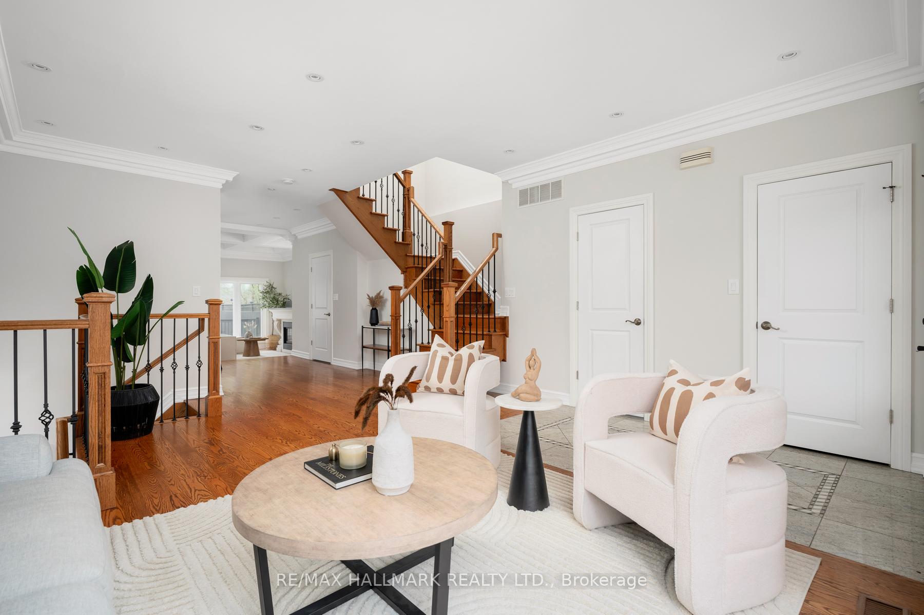 Photo 8 of 115 Cadorna Avenue, Toronto, East York — HOMEH