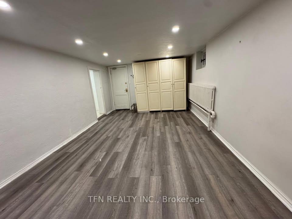 Photo 6 of Unit Lower, 926 Avenue Road, Toronto, Yonge-Eglinton — HOMEH