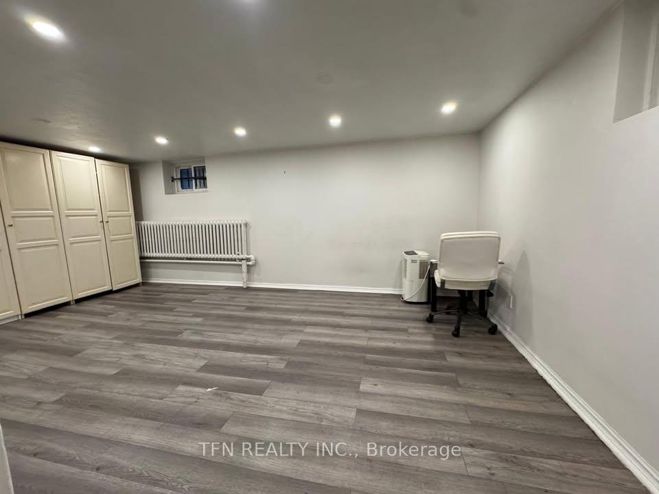 Photo 7 of Unit Lower, 926 Avenue Road, Toronto, Yonge-Eglinton — HOMEH